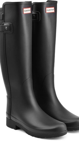 hunter boots are back in style and I’m so happy 🤭🍂🍁

#LTKSeasonal #LTKStyleTip #LTKShoeCrush