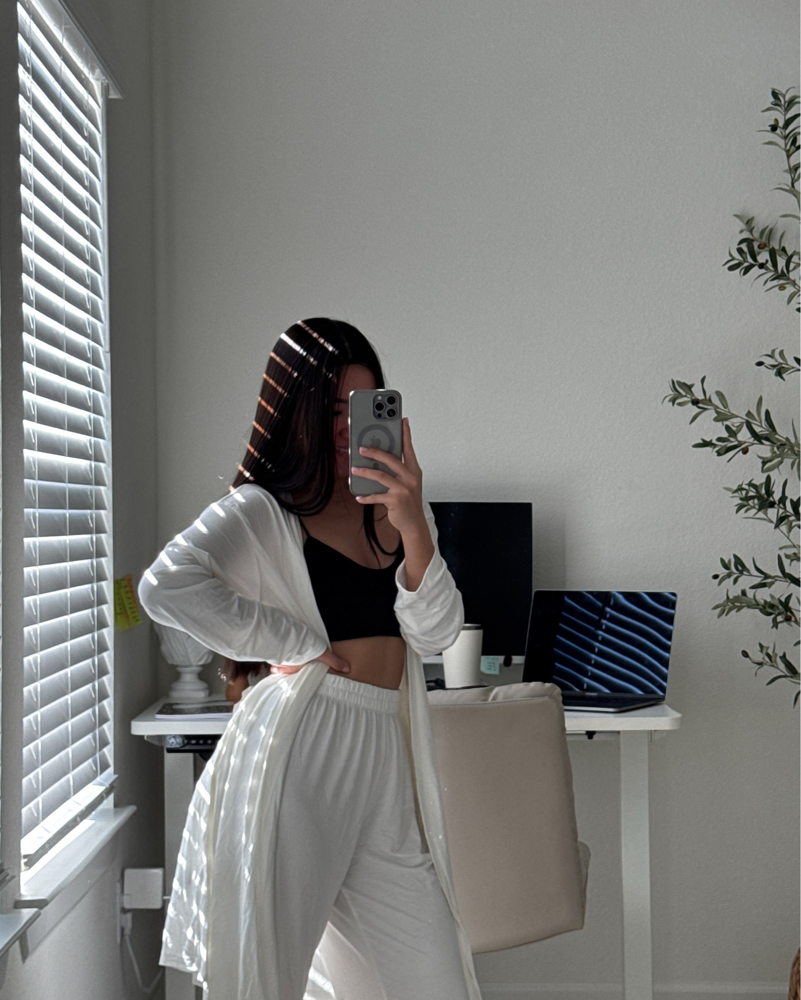 Coziest &  comfiest minimalist loungewear set. Wearing XS, I am 5.2ft and 120lbs

#LTKFindsUnder50 #LTKHome #LTKSaleAlert