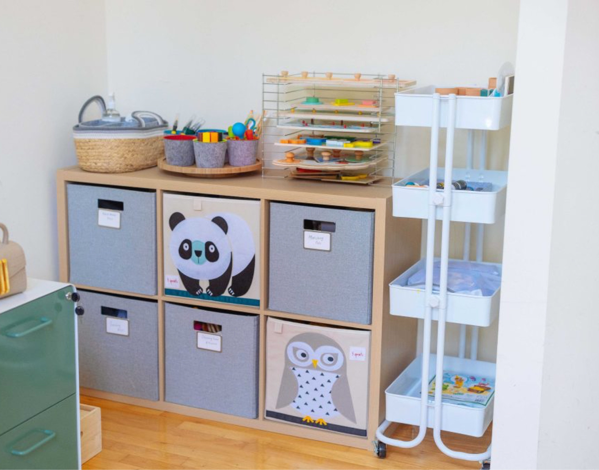How I organize toys plastic free

Wooden cube shelf unit
Cloth bins 
Felt organizer 
Metal rolling cart 
Puzzle rack 
Wooden lazy Susan 

#LTKkids #LTKbaby #LTKhome