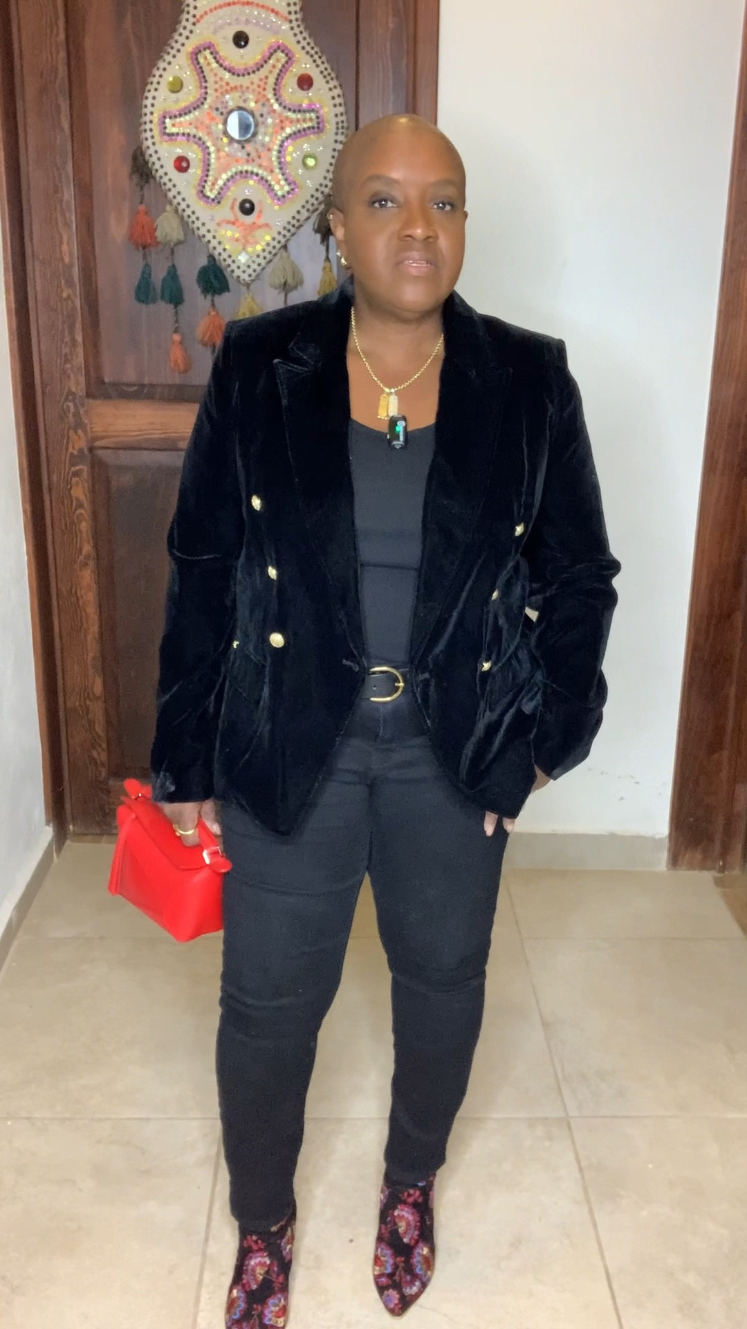 
Chic & Effortless in Black Velvet ✨

The Sam Edelman Imogene blazer in black velvet is the perfect layering piece for an elevated everyday look! I styled it with a classic black tee, black jeans, and my go-to Loeffler Randall suede floral ankle boots—a timeless combo that’s effortless yet polished.

A monochrome moment that’s perfect for day or night! Tap to shop and add a touch of velvet luxe to your wardrobe.

#LTKfashion #LTKstyle #LTKeverydaystyle #LTKseasonal #LTKfallstyle #LTKwinterstyle #LTKchic #LTKtrends #LTKcapsule #LTKmodernclassic #LTKtimeless

#LTKStyleTip