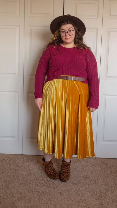 Plus size jewel toned velvet skirt animal print boots 

#LTKSeasonal #LTKcurves #LTKstyletip