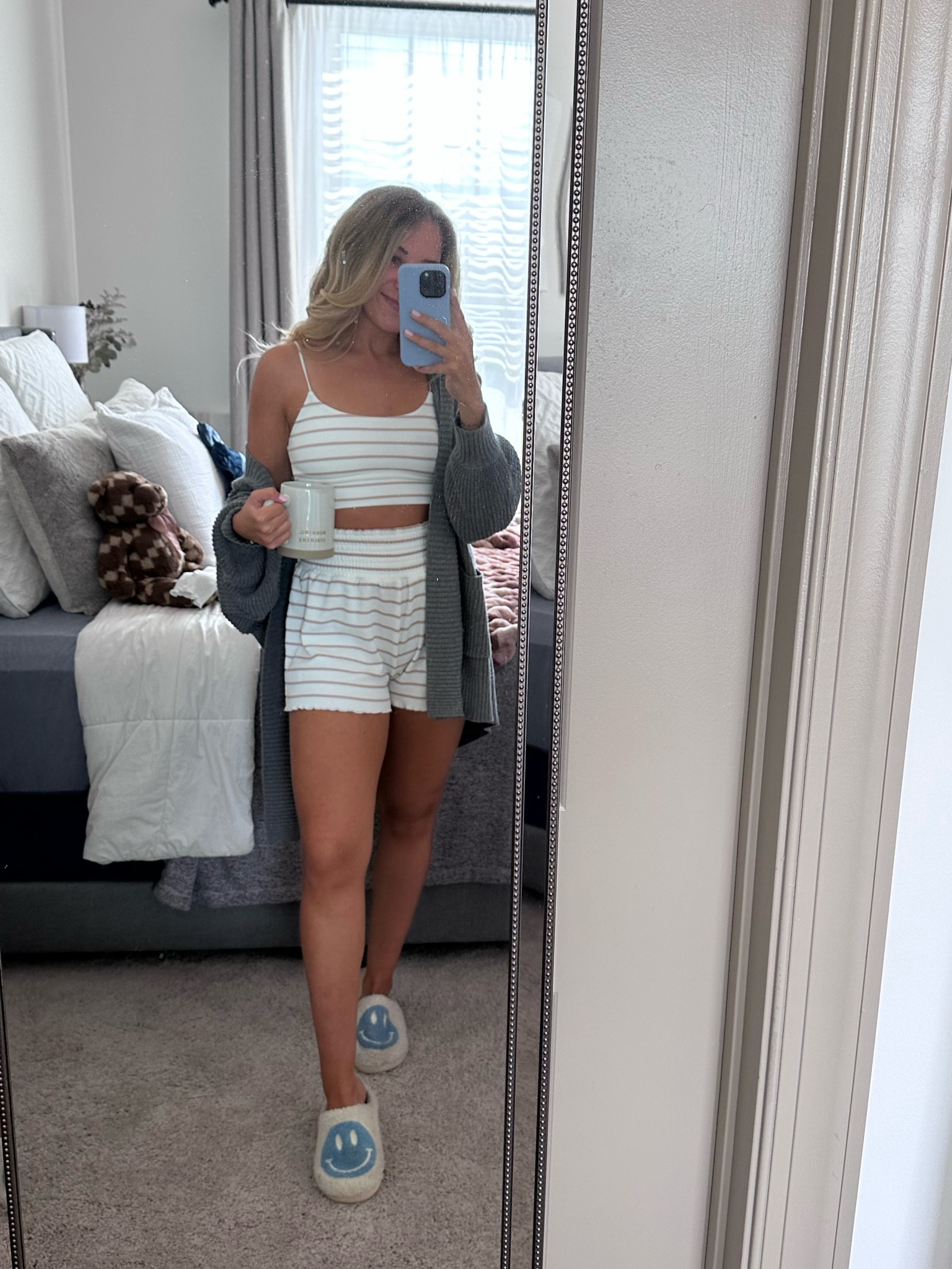 COZY! 

Altard state 
Lounge set
Fall
Slippers
Pajamas / sleepwear 
Sleep sets 

#LTKSeasonal #LTKunder100 #LTKBacktoSchool