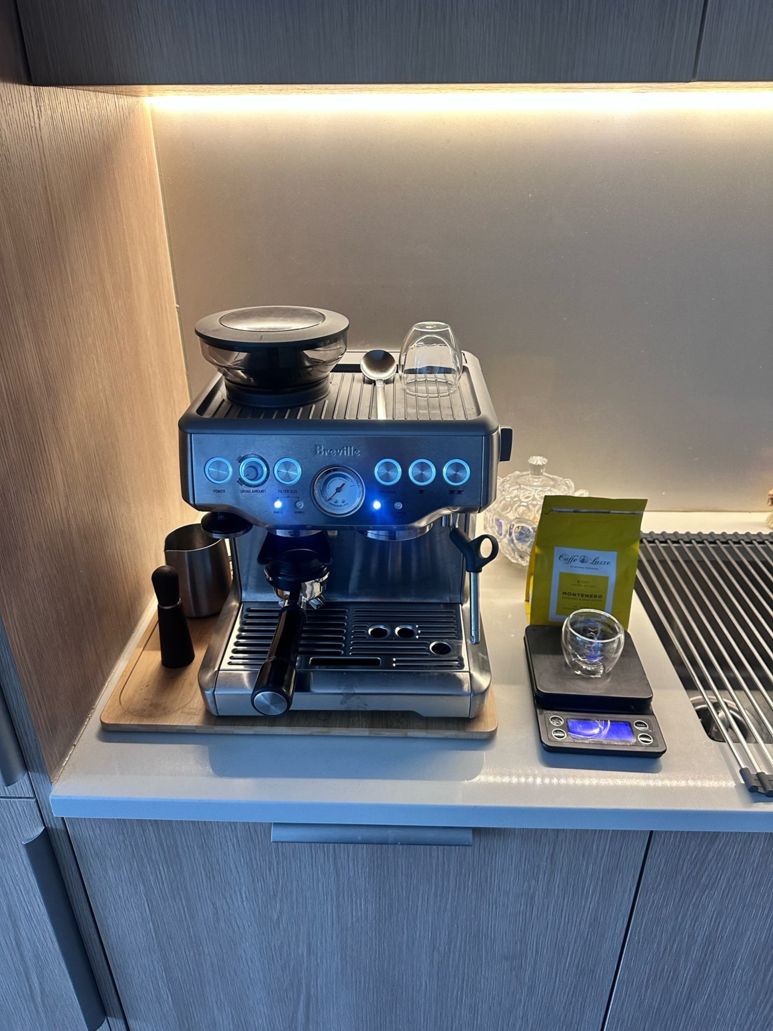 It’s an extra shot of espresso type of Monday☕️ #Breville #BrevilleMachine #Coffee #CoffeeSetUp #Espresso #DailyCoffee #CoffeeRoutine #BreakYourBudget

#LTKU #LTKHome #LTKBump #LTKSeasonal