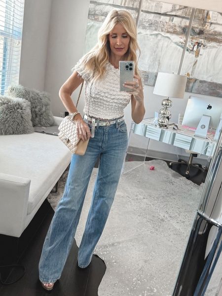 Styling my favourite wide leg jeans from Alice & Olivia with a slimming under $100 spring top & some trending metallic accessories✨🤍 I’m wearing an XS in the top & 24 in the jeans.

#LTKstyletip #LTKfindsunder100 #LTKover40