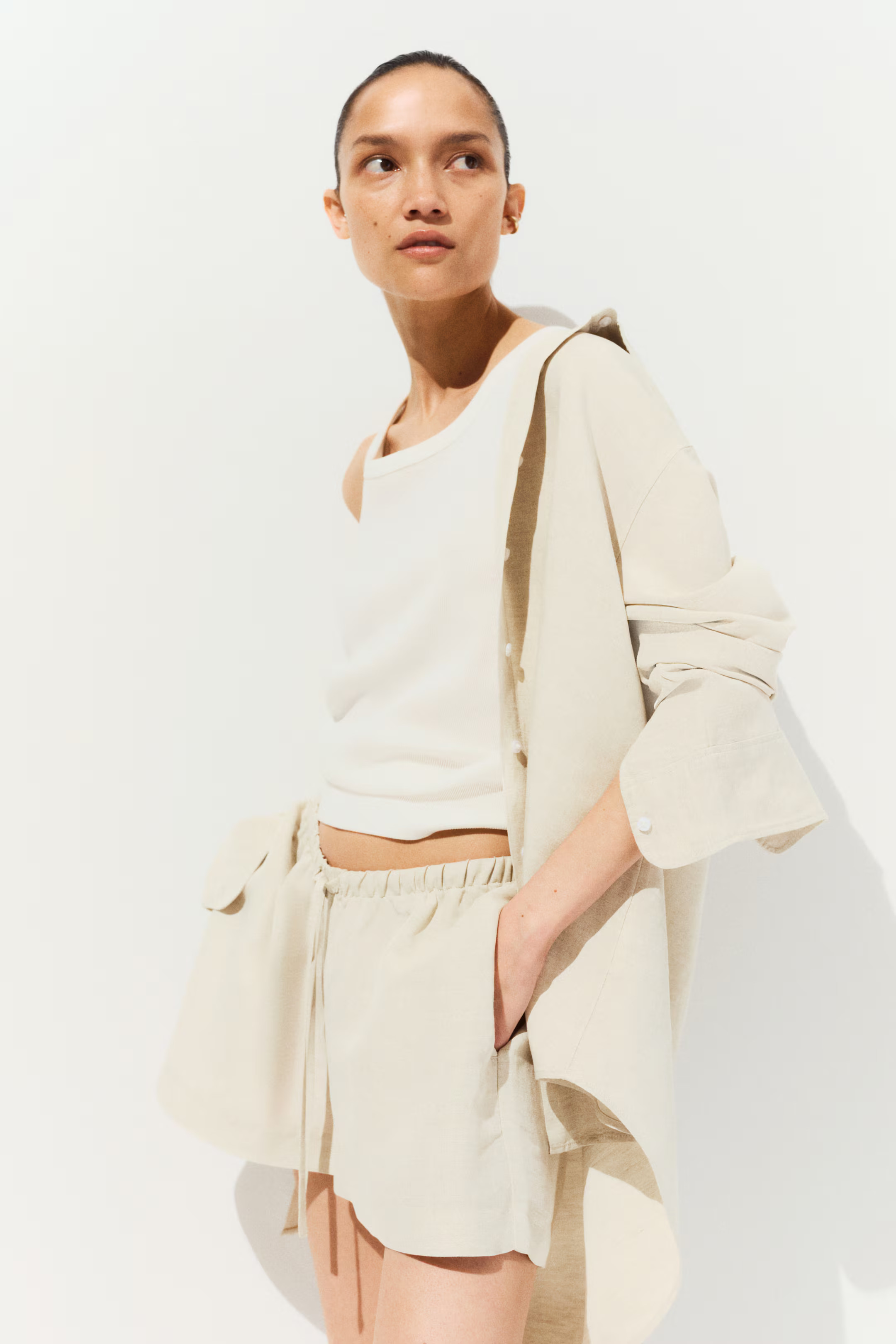 MAMA Before & After Linen-Blend Shorts | H&M (US + CA)