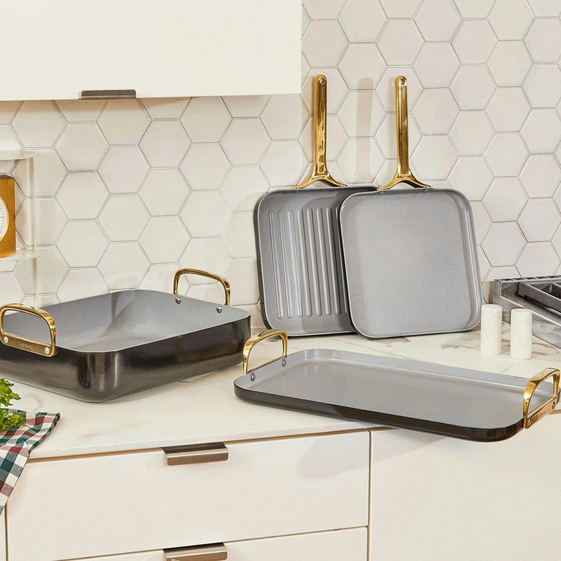 Caraway Squareware Set Black | Caraway