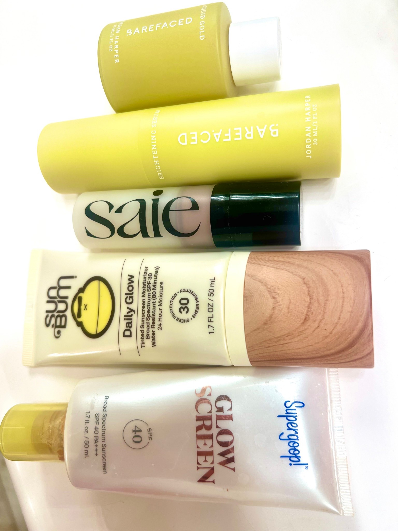 Glow ✨✨✨
 … if a beauty product has the word ‘glow’ in its product name, branding, or marketing… they’ve got me. These are my current favorite glow assists! ✨



#LTKSeasonal #LTKBeauty