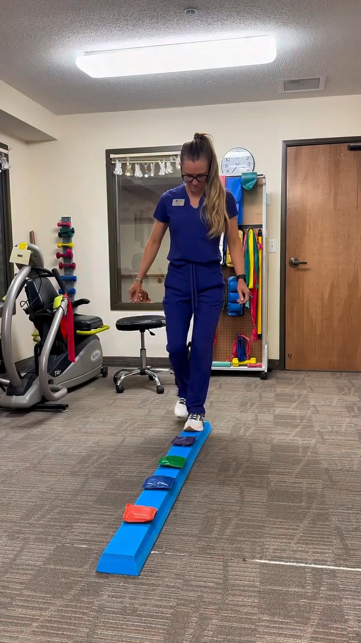 Higher level balance activity❗️

✨subscribe for documentation example✨

#ot #pt #occupationaltherapist #occupationaltherapy #physicaltherapy
