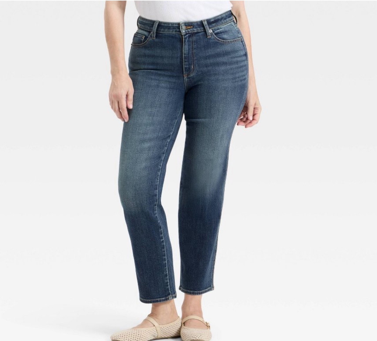 Dark wash 
High rise 
Straight leg

#LTKPlusSize #LTKPetite #LTKMidsize