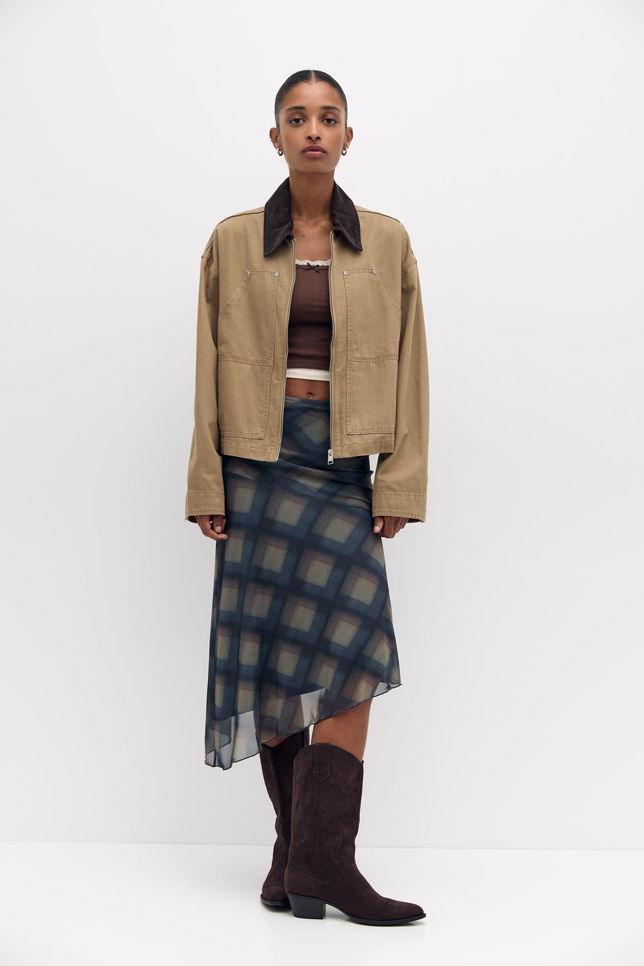 Veste légère à col en velours côtelé | PULL and BEAR FR