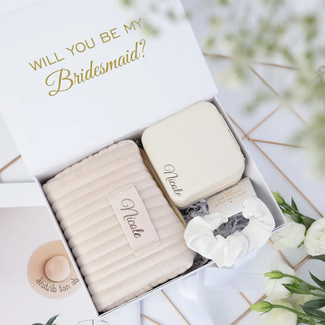 Bridesmaids Gifts, Will be My Maid of Honor: Ivory Make Up Bag, Jewerly Box | Etsy (Global)