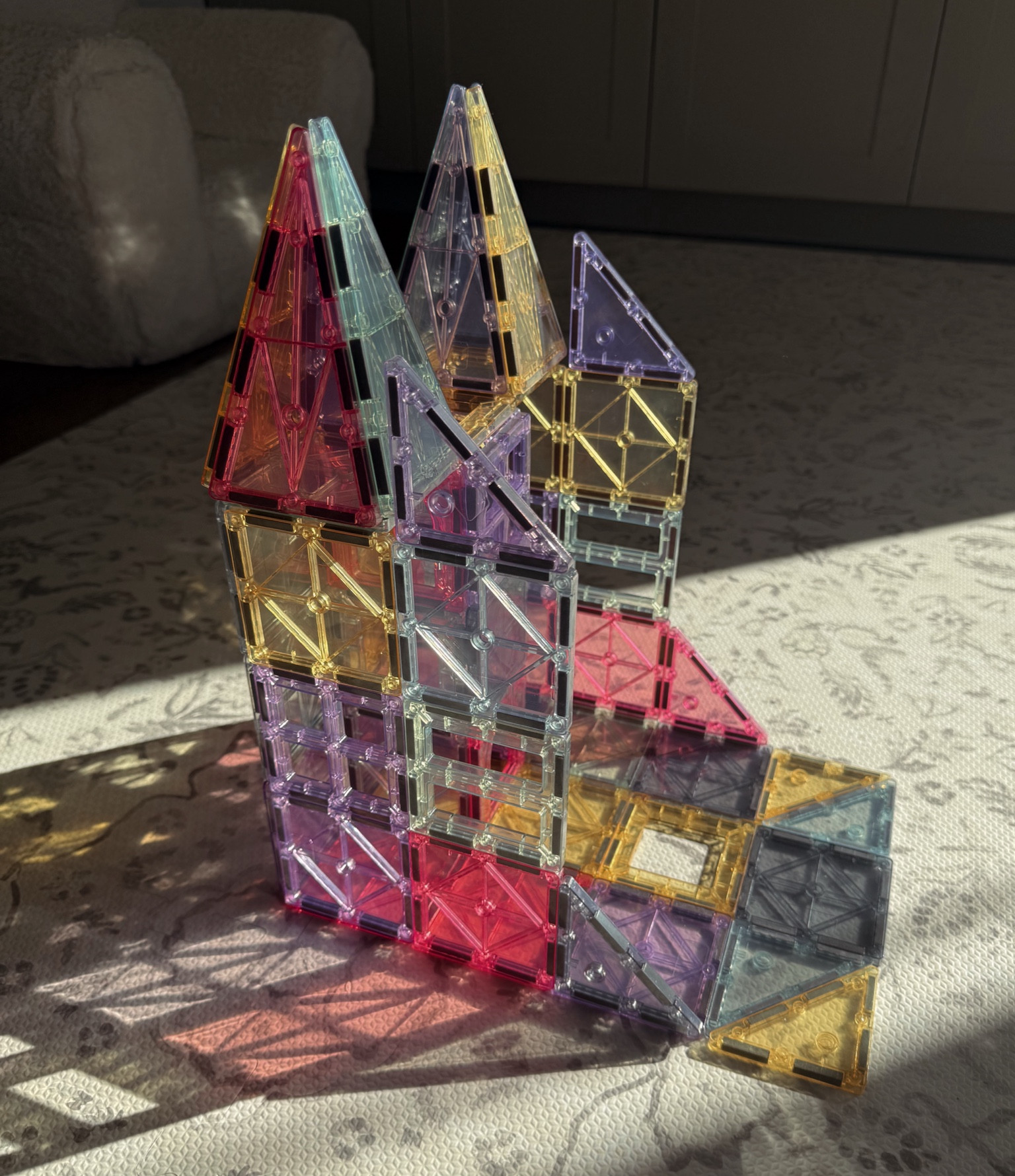 my toddler plays with these magnetic building tiles for hours at a time 👏🏻 I recommended ordering two packs!  

#LTKFamily #LTKKids #LTKBaby