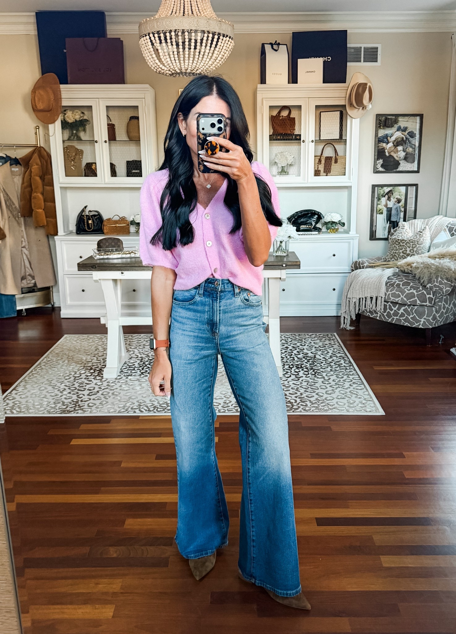 Love this pink sweater and wide leg jeans 

#LTKSeasonal #LTKFindsUnder50 #LTKootd