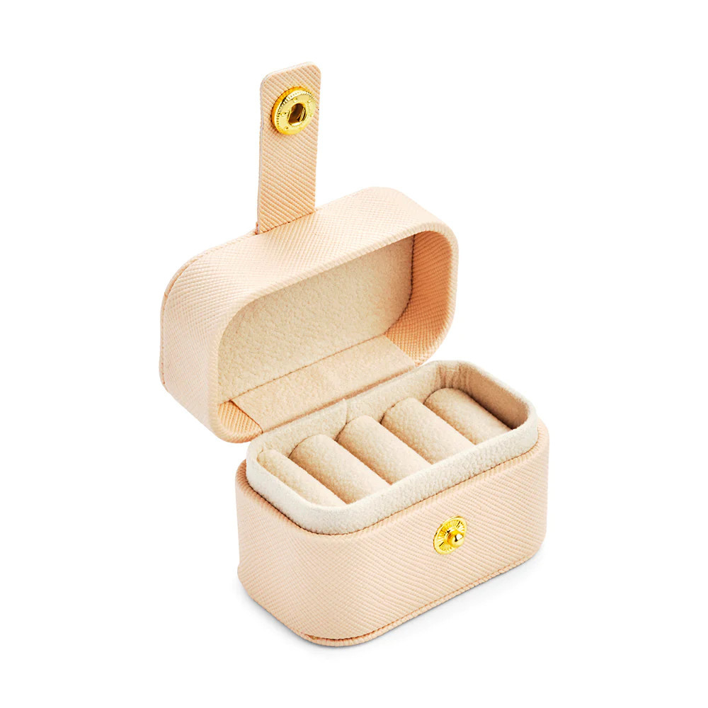 Travel Ring Case - Black | Shop Simon