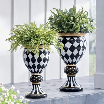 Zara Pedestal Planter | Grandin Road