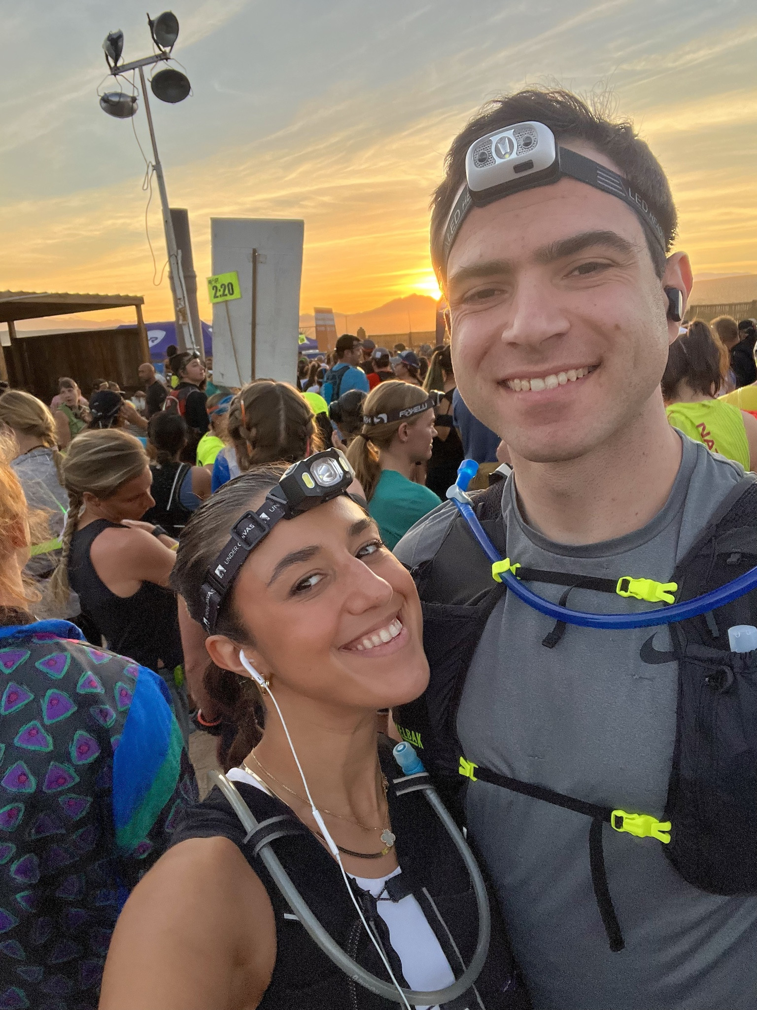 3rd half marathon in the books and the first one on the trails (and at night!!) 

wire headphones are a non negotiable for me because I refuse to have my headphones die mid race. don’t come for me. 

linking the race day fit 🏜️🌵✨🏃🏽‍♀️💨

#LTKU #LTKMostLoved #LTKfitness