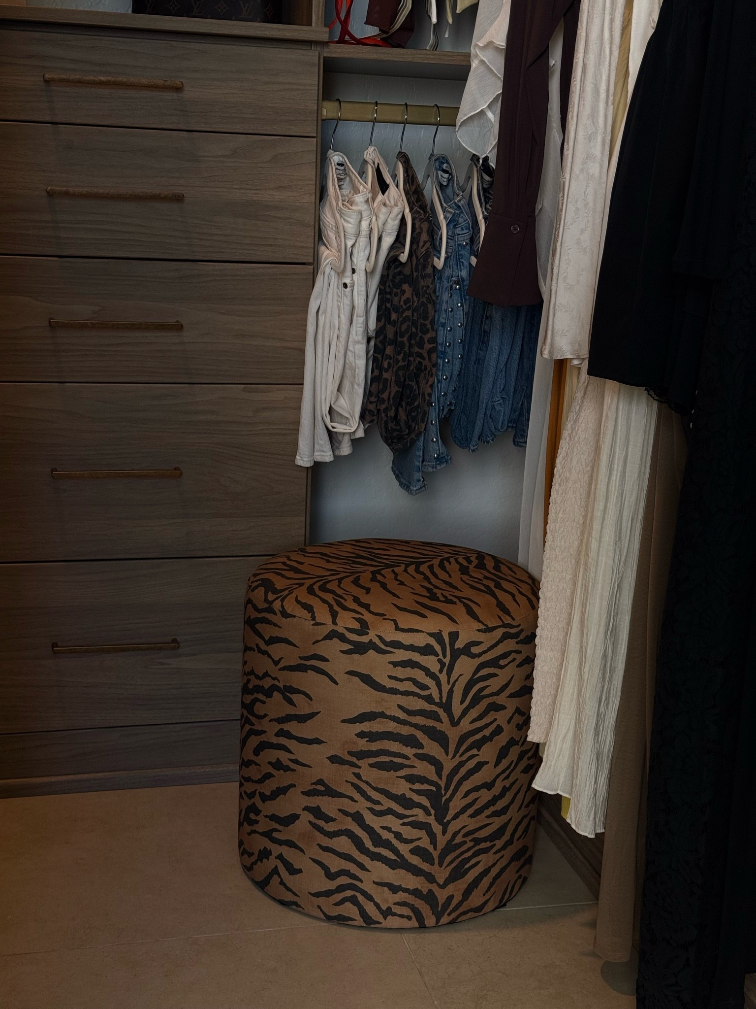 My new @Target ottoman for my closet, obsessed!!! Love the zebra print 

Home decor 
Target finds

#LTKHome #LTKSeasonal #LTKdayinmylife