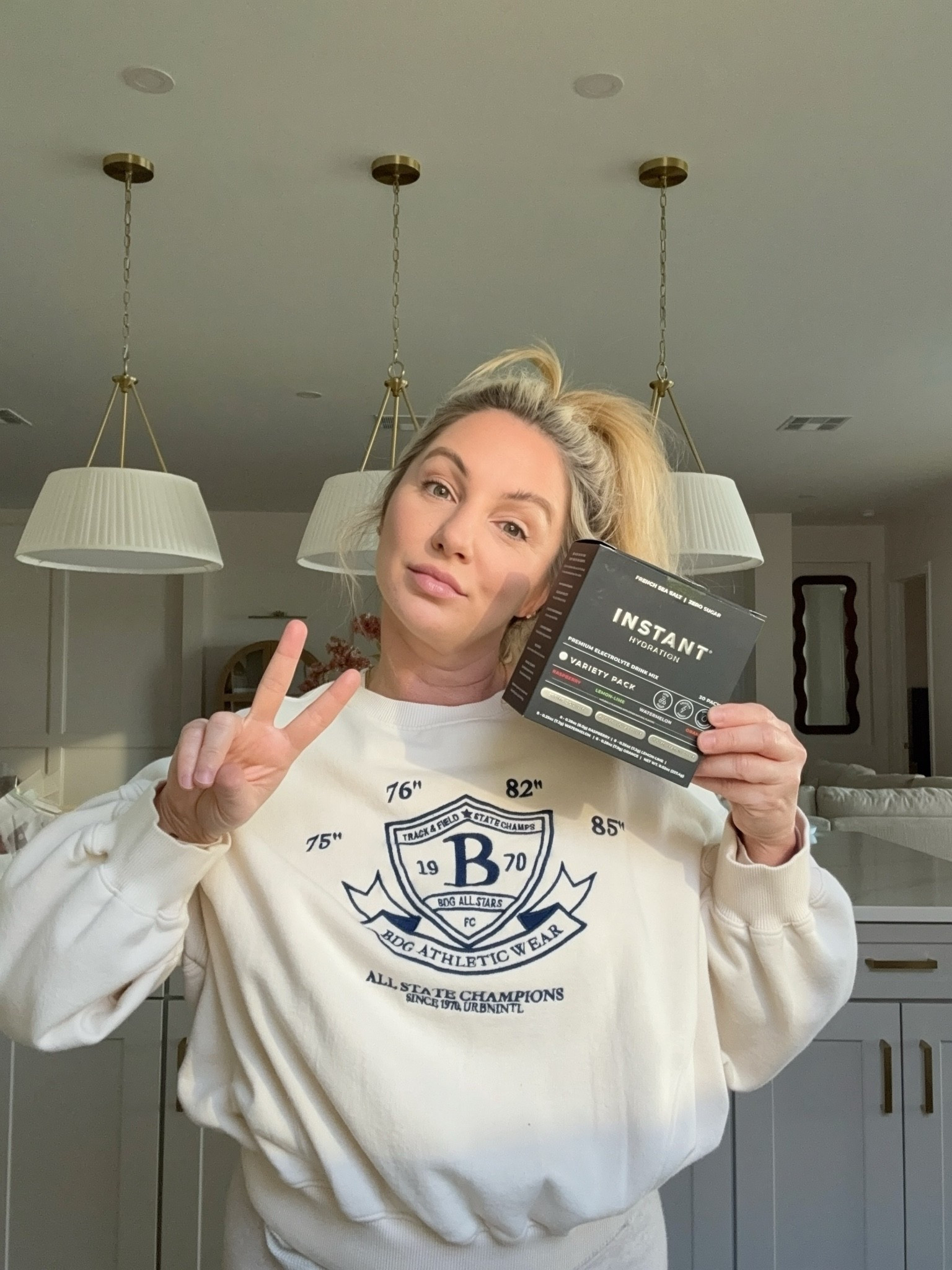 “Why I Instant hydration!” It gives me energy, focus, and hydration, and one stick with zero sugar and no traditional caffeine! 💦


#instanthydration #dailyroutine #selfcare #busymom

#LTKselfcare #LTKmorningroutine #LTKfitnessgoals