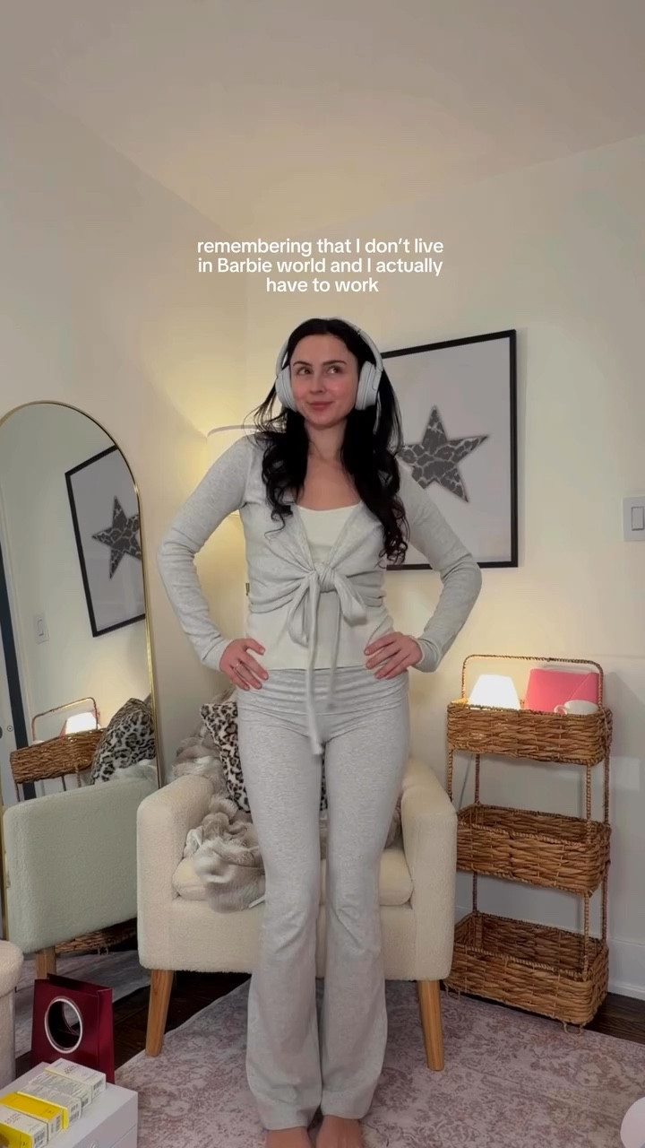If only I could be an influencer…

#barbie #influencer #nursing #girlhood #relatable
