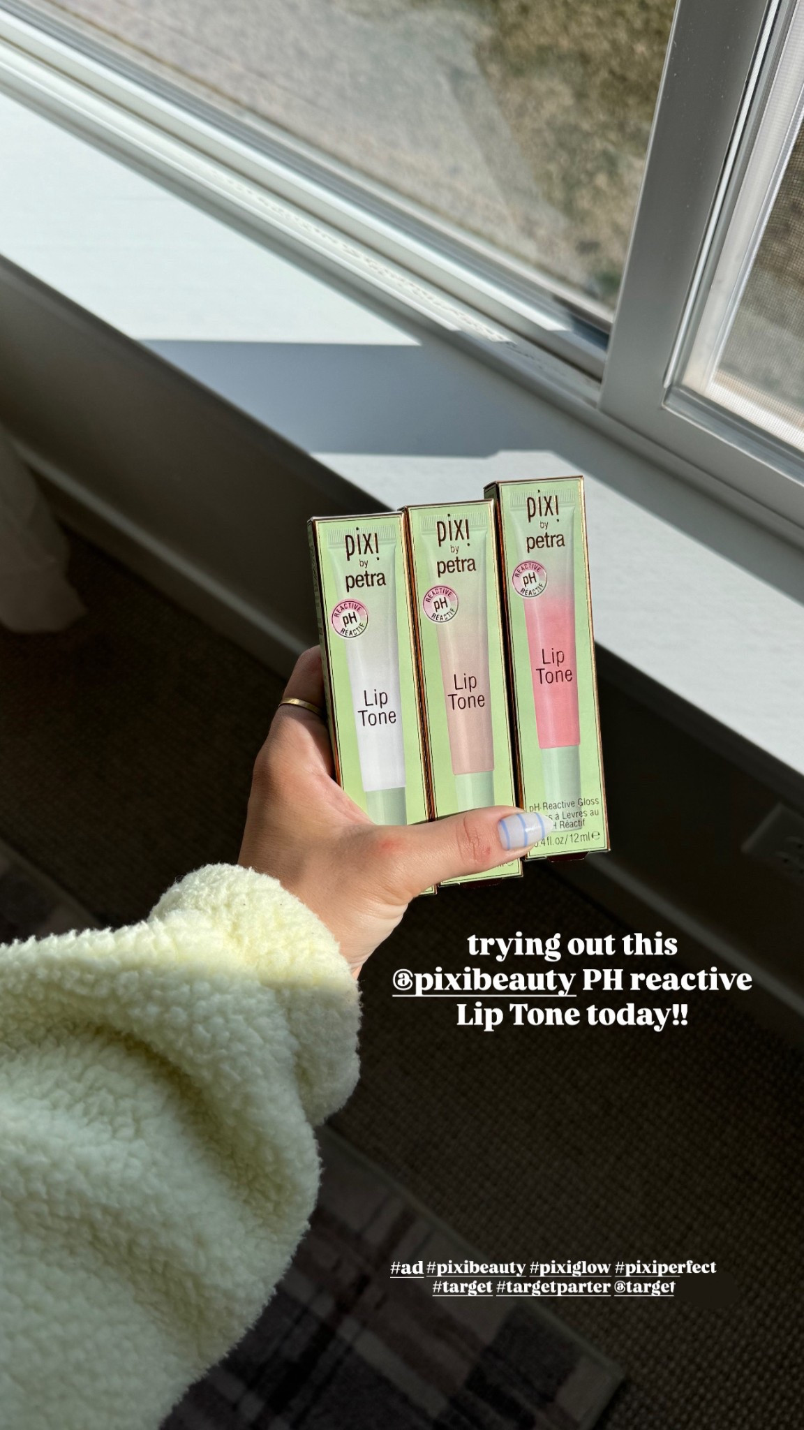 #ad Trying out these new @pixibeauty PH reactive Lip Tone! I love this color😍 These are available @target! #pixibeauty #pixiglow #pixiperfect #target #targetpartner