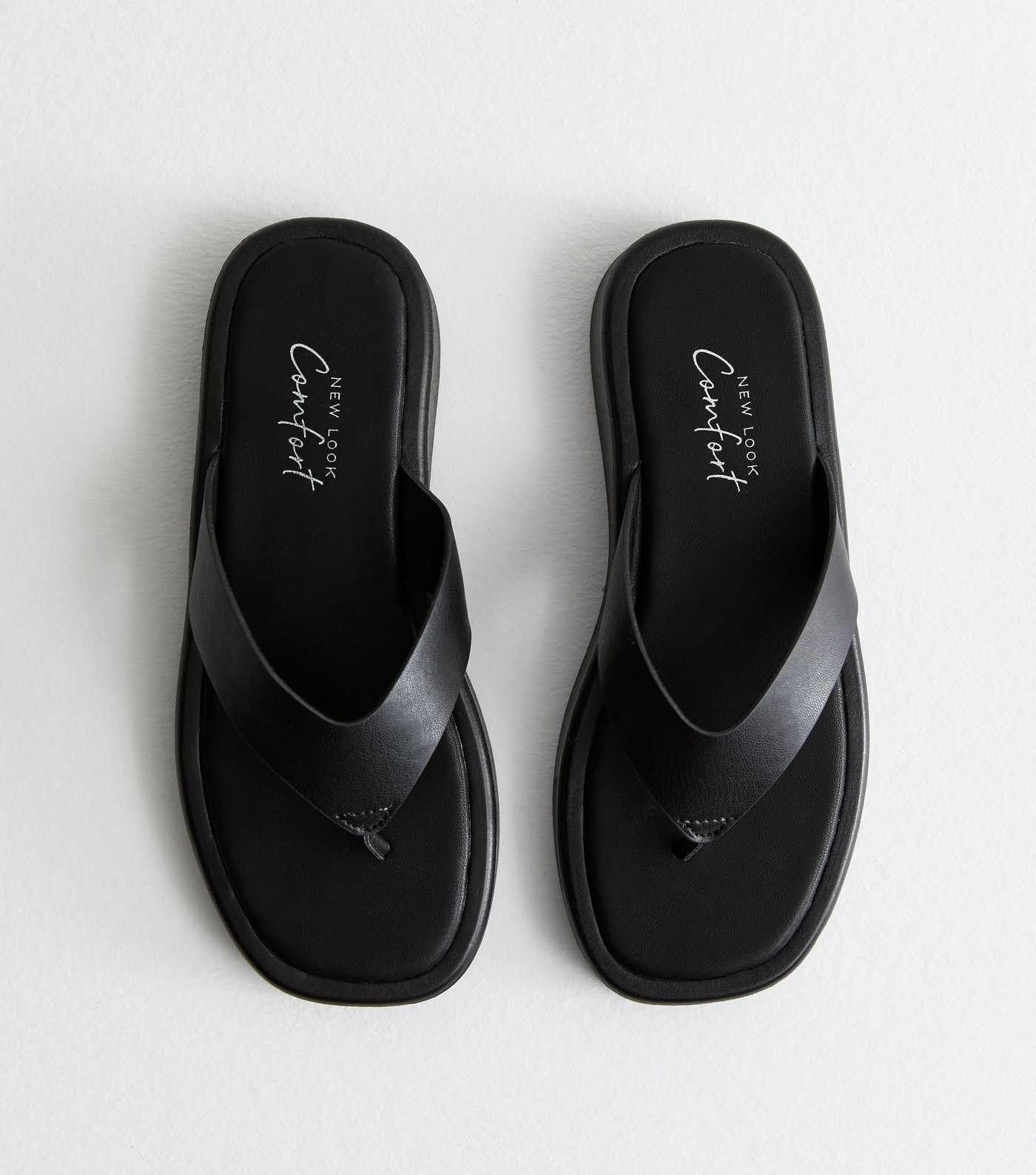Black Leather-Look Chunky Toepost Sandals | New Look | New Look (UK)