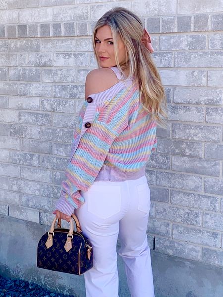 Spring outfit 
Easter outfit 
Pastel sweater 
What to wear with white pants 

#LTKSeasonal