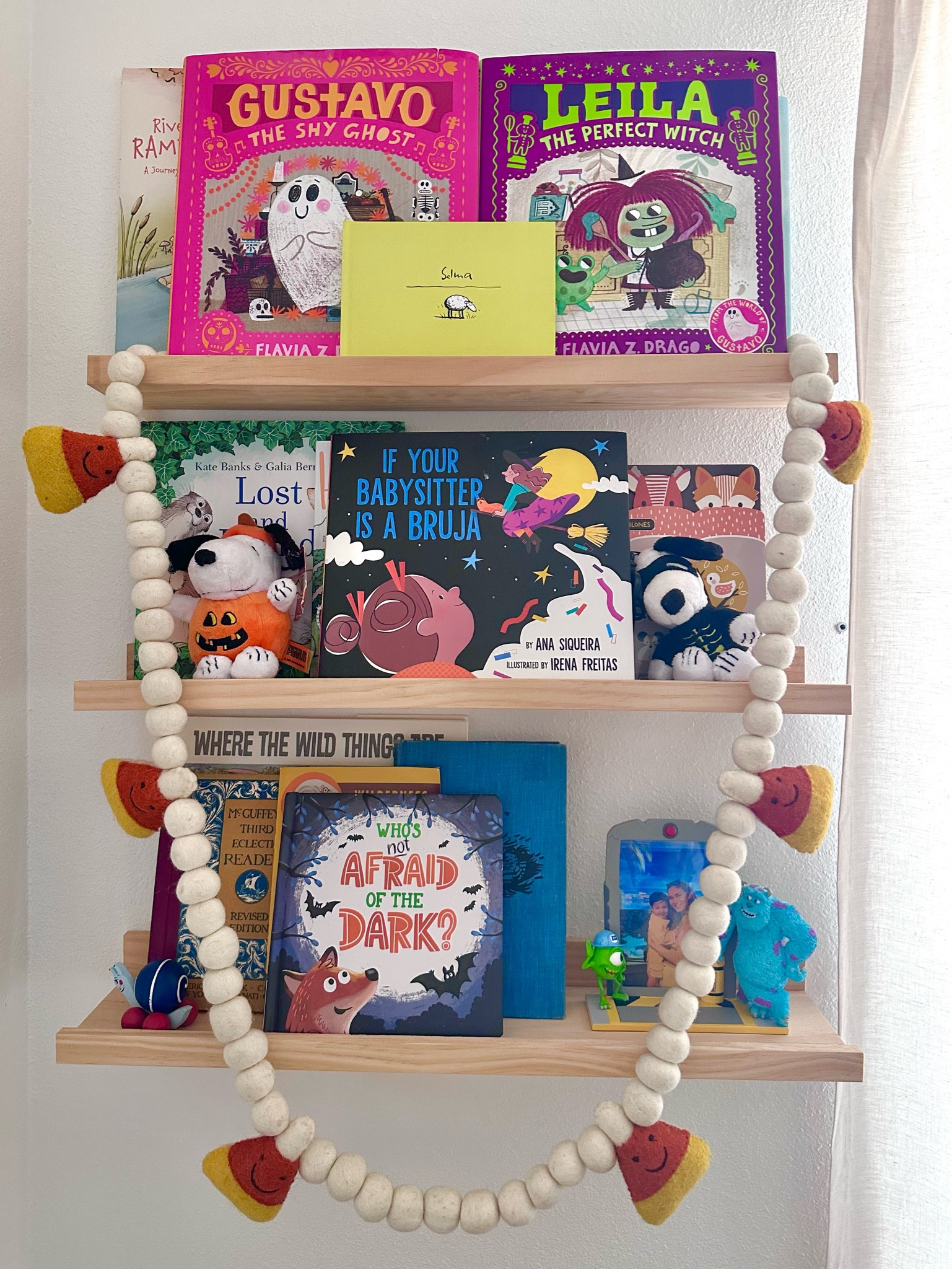 Ready for some Halloween reading 📖👻


#halloween #halloweendecor #halloweenhome #halloweenbooks#babyhalloween #halloweenseason #halloweenroomdecor

#LTKHalloween #LTKSeasonal #LTKbaby