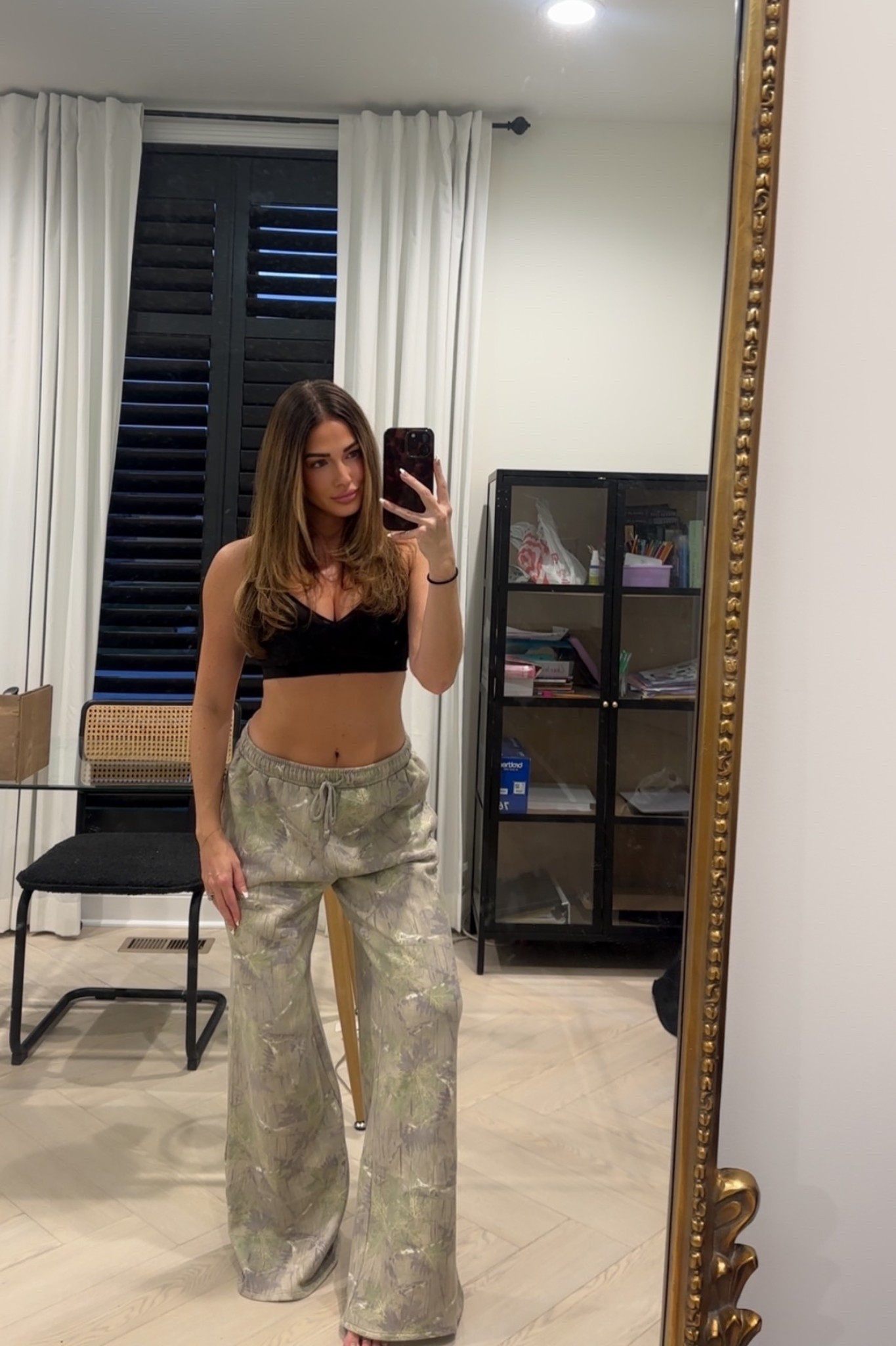 40% off right now!!! Wide leg camo sweats from Target😍 so comfy! Wearing a medium, that’s all they had in store and I love it for a more oversized fit!

#LTKStyleTip #LTKFindsUnder50 #LTKFindsUnder100