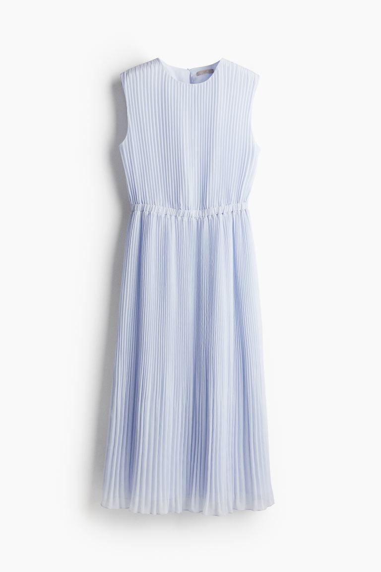 Sleeveless plissé dress - Round neck - Sleeveless - Light blue - Ladies | H&M GB | H&M (UK, MY, IN, SG, PH, TW, HK)