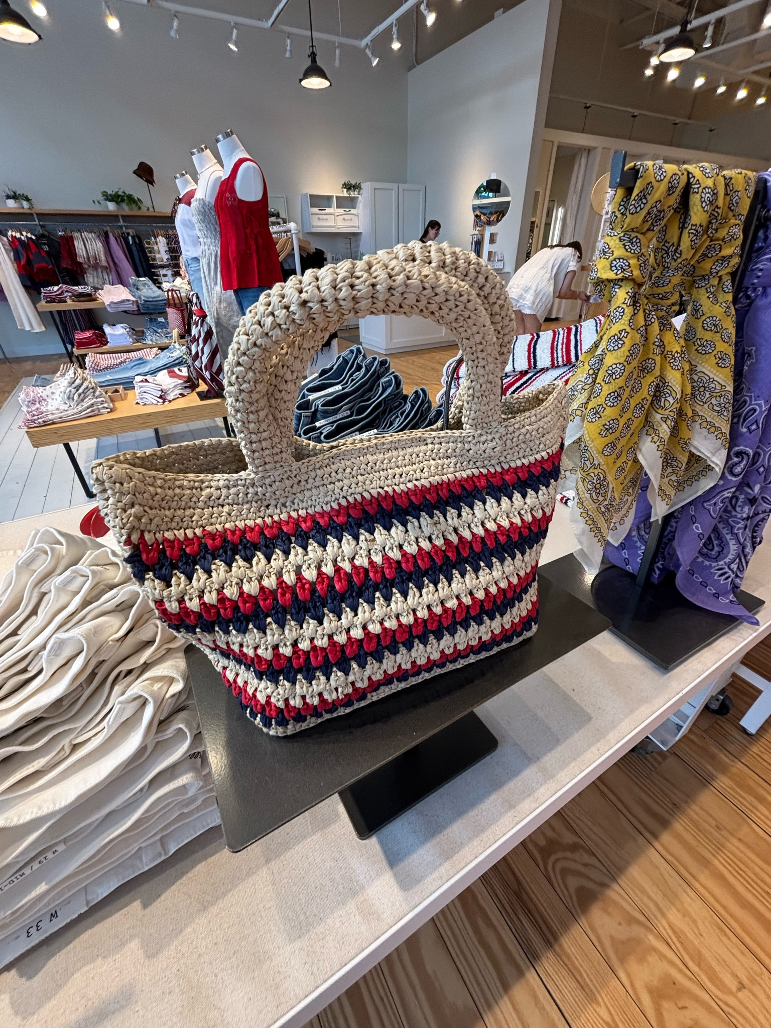 Woven mini tote 


#LTKSeasonal #LTKootd #LTKSwim