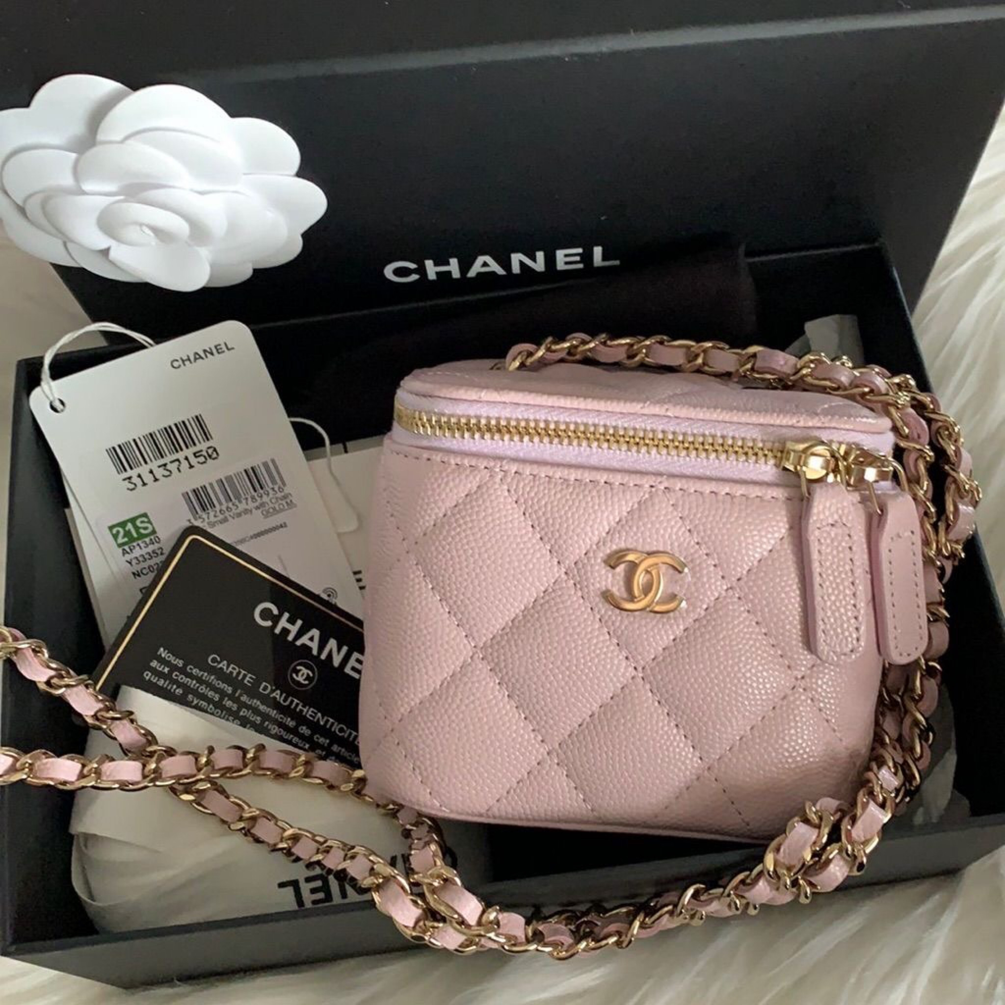 Channel Mini Cute Sling from Dhgate 💕

#LTKSeasonal #LTKFestival #LTKGiftGuide