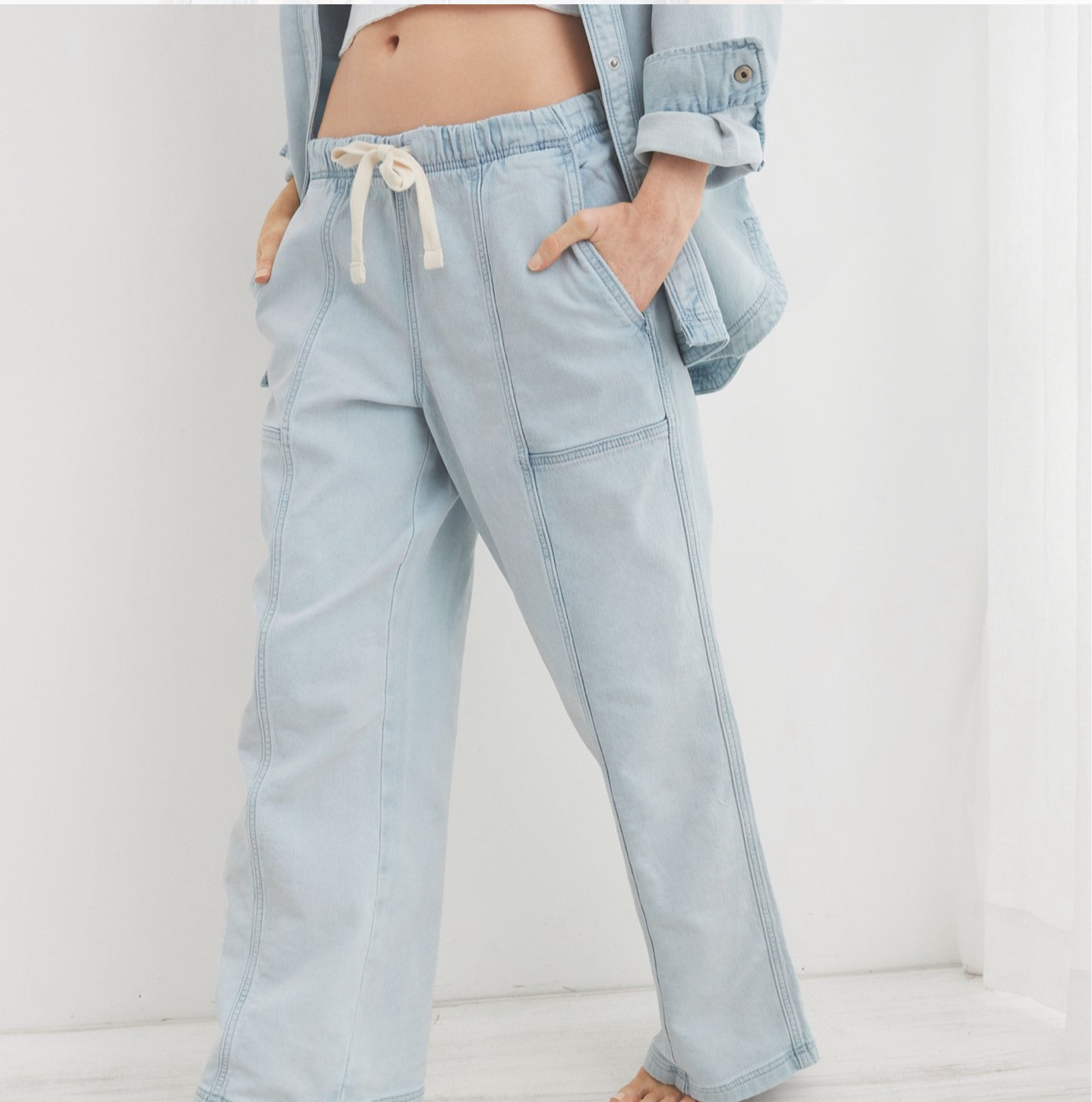 These pants are adorable!! And on sale!

#LTKfindsunder50 #LTKover40 #LTKsalealert