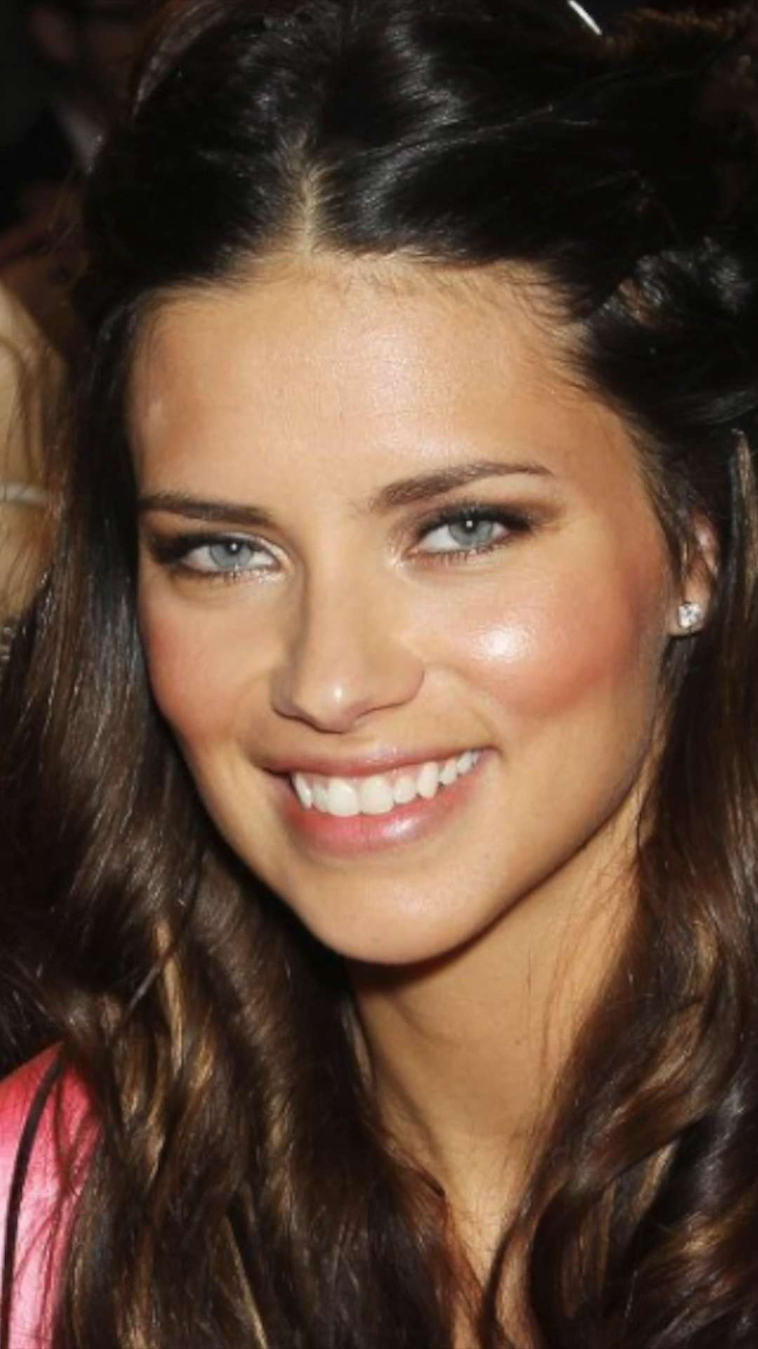 The Victoria’s Secret shows didn’t use pink blush… they used red 👀

This is what creates that natural, youthful, lit-from-within glow on camera. It looks more like a real flush and instantly brings life back into the face.

I linked the blushes I recommend for this ✨

💄 Sephora sale starts this week. Perfect time to try this technique! 
Rouge (20% OFF): 4/10 - 4/20
VIB (15% OFF): 4/14 - 4/20
Insider (10% OFF): 4/14 - 4/20
30% OFF Sephora Collection: 4/10 - 4/20 (For all Insiders!) 

 #LTKgrwm #LTKBeauty