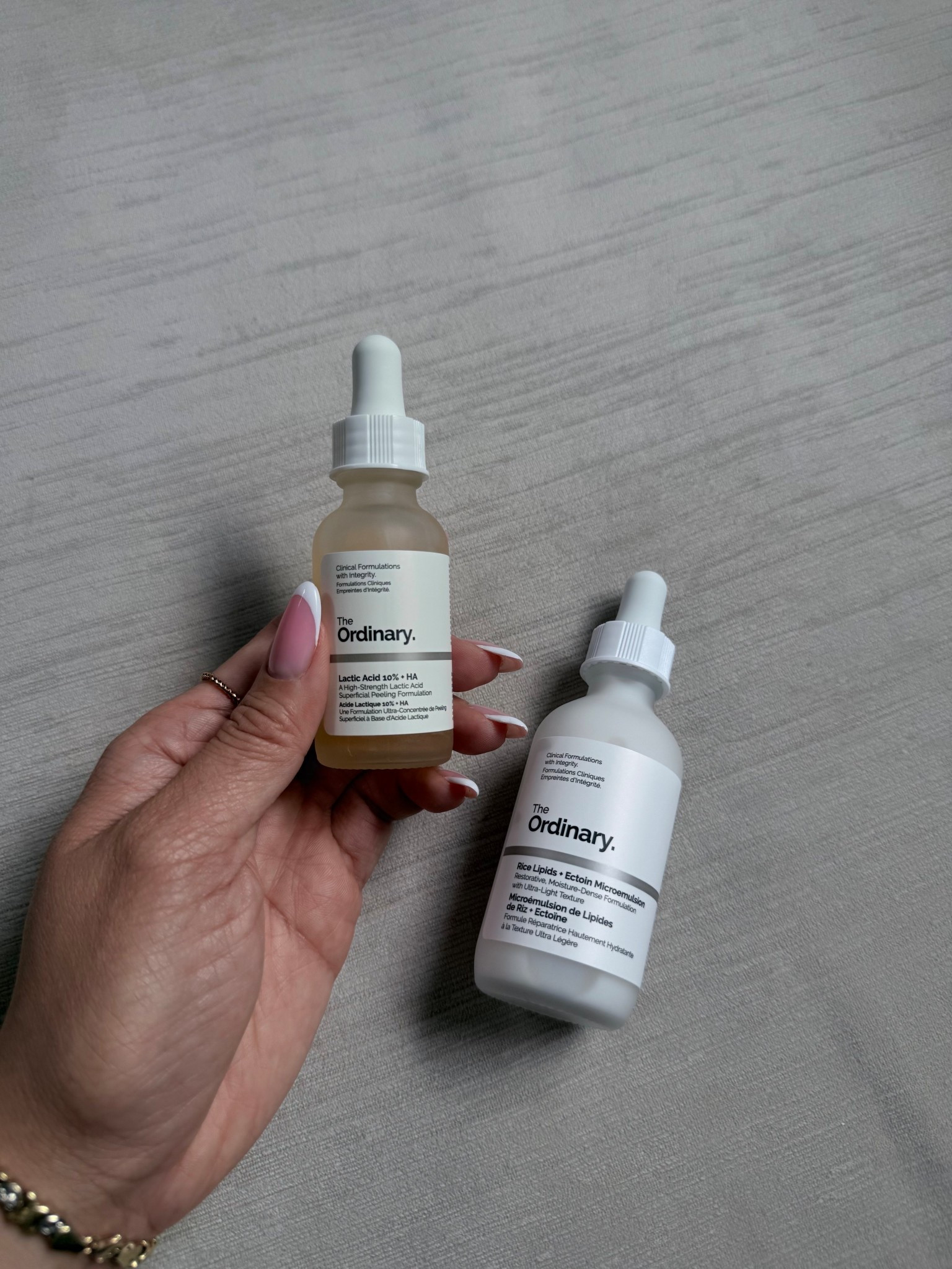 Trying out this lactic acid serum to see if it’ll really help with my milia (other reviews have said it helps!) and textured skin! Fingers crossed!

The white bottle is to help with redness of the skin so I’m trying it too!

Use code SPRINGSAVE for 10-20% off!

#LTKgrwm #LTKSaleAlert #LTKBeauty