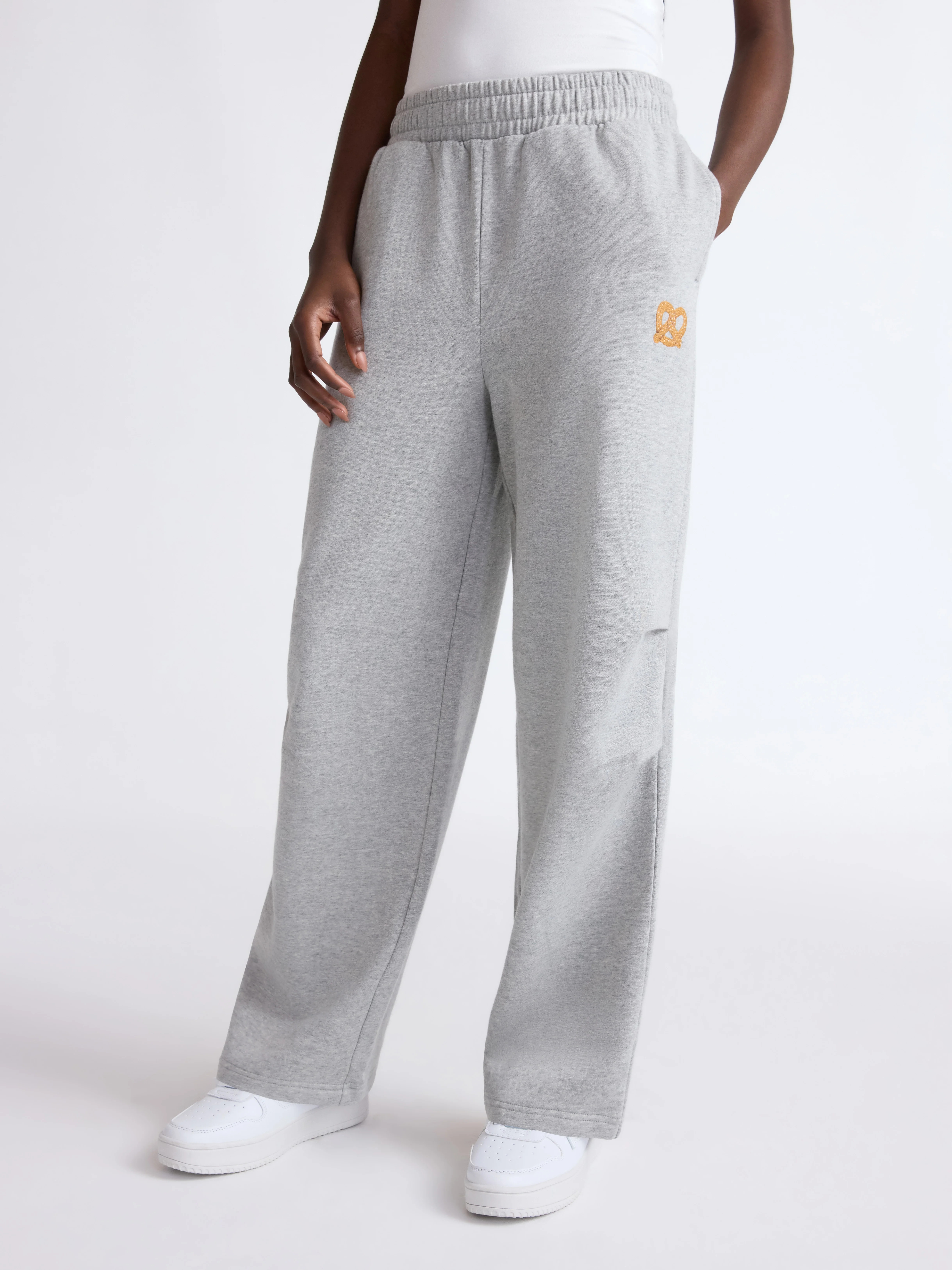 Scoop Limited Edition Women’s and Women's Plus New York Sweatpants with Embroidery, Sizes XS-4X | Walmart (US)