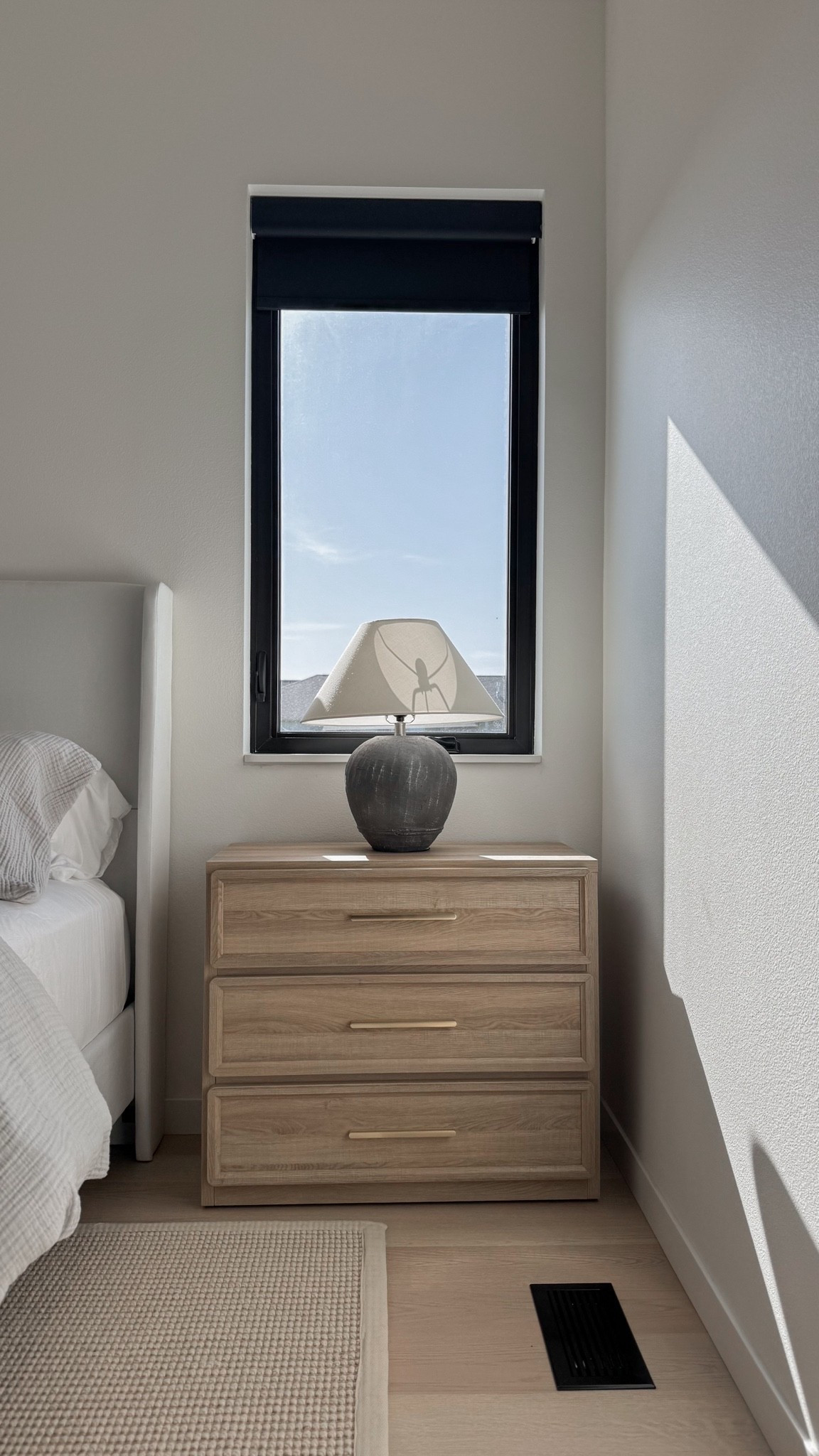 Modern organic bedroom nightstands and table lamps 🤍

#LTKHome #LTKSaleAlert