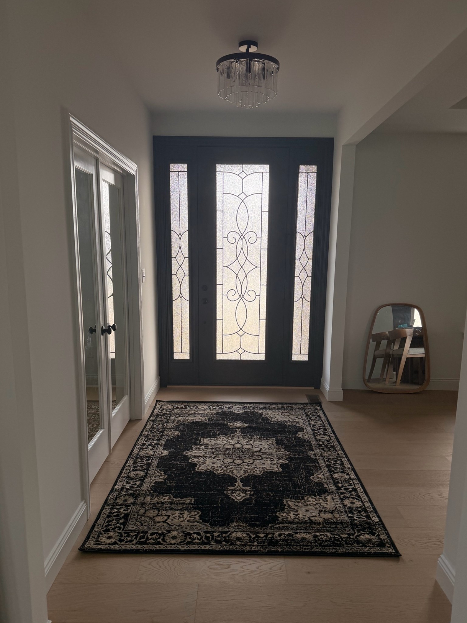 LOVE our new entry way rug. 20% off right now 🤗

#LTKSaleAlert #LTKHome #LTKdayinmylife