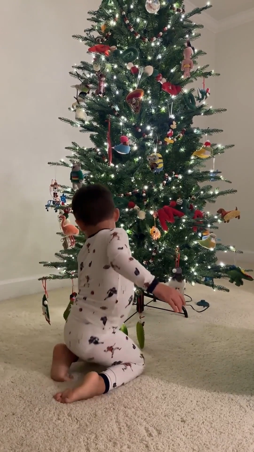 Fa la la la

Viral Christmas tree, Home Depot Christmas tree, Christmas tree, pre lit Xmas tree, easy set up tree, Grace White


#LTKHoliday #LTKGiftGuide #LTKKids