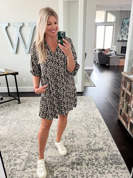 Trendy Summer Floral Dress 



Fashion blog  fashion blogger  summer  summer trends  women’s fashion  women’s style  style guide  what I wore  outfit inspo  summer fashion  floral  floral dress  floral sundress white sneakers 


#LTKWorkwear #LTKStyleTip 

#LTKSeasonal