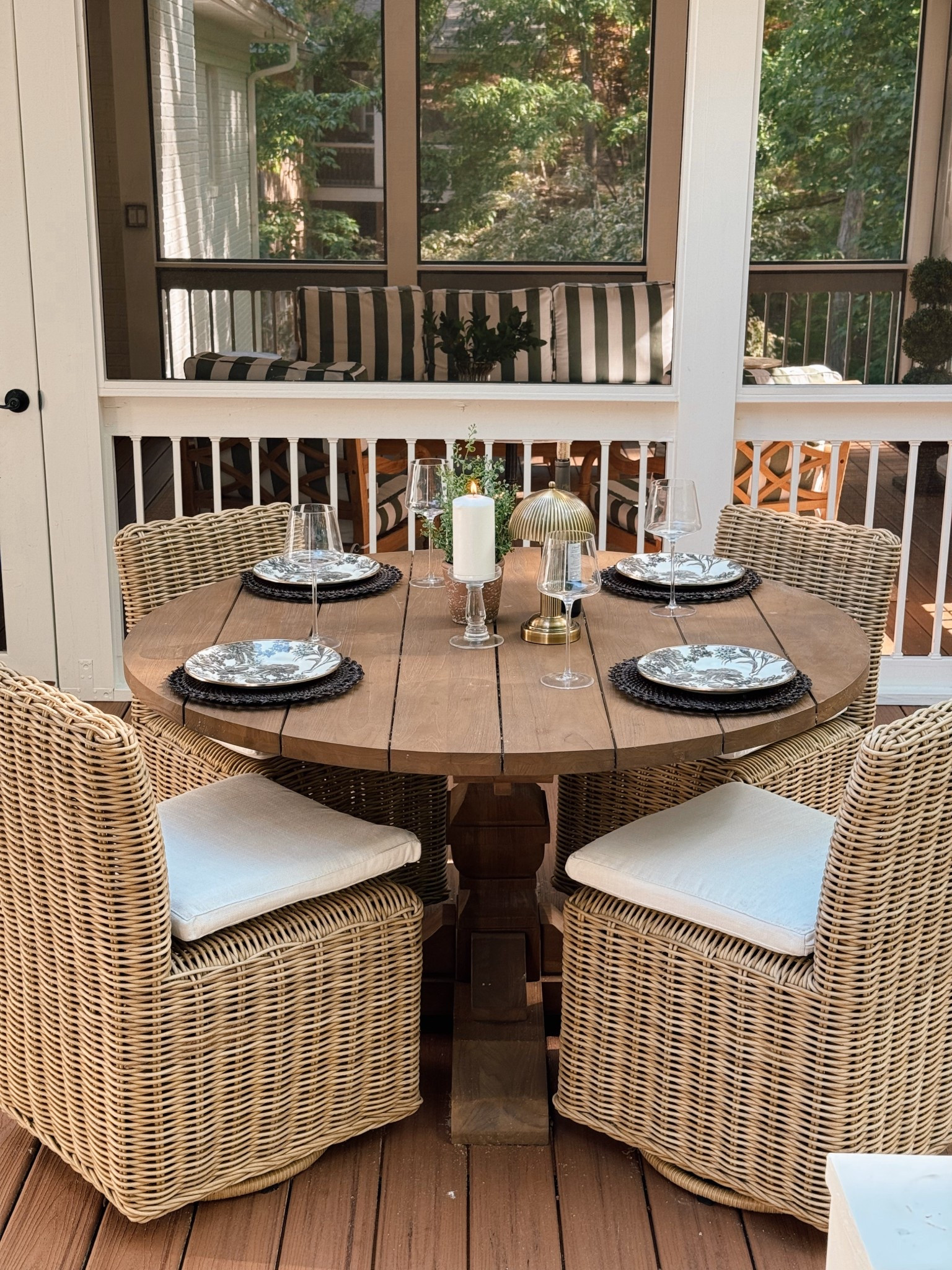 My favorite spot for dinner Al fresco ✨☀️