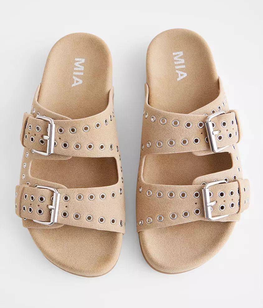 Bryelle Grommet Sandal | Buckle