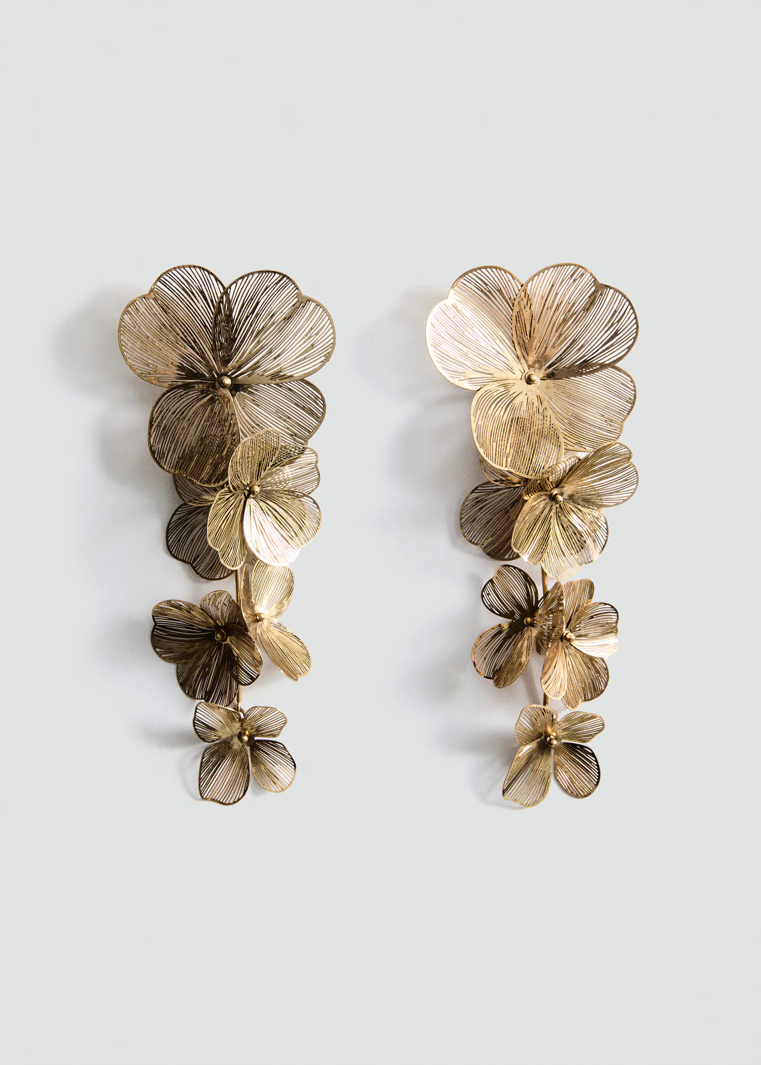 Hanging floral earrings - Women | MANGO USA | Mango (US/MX/AU)