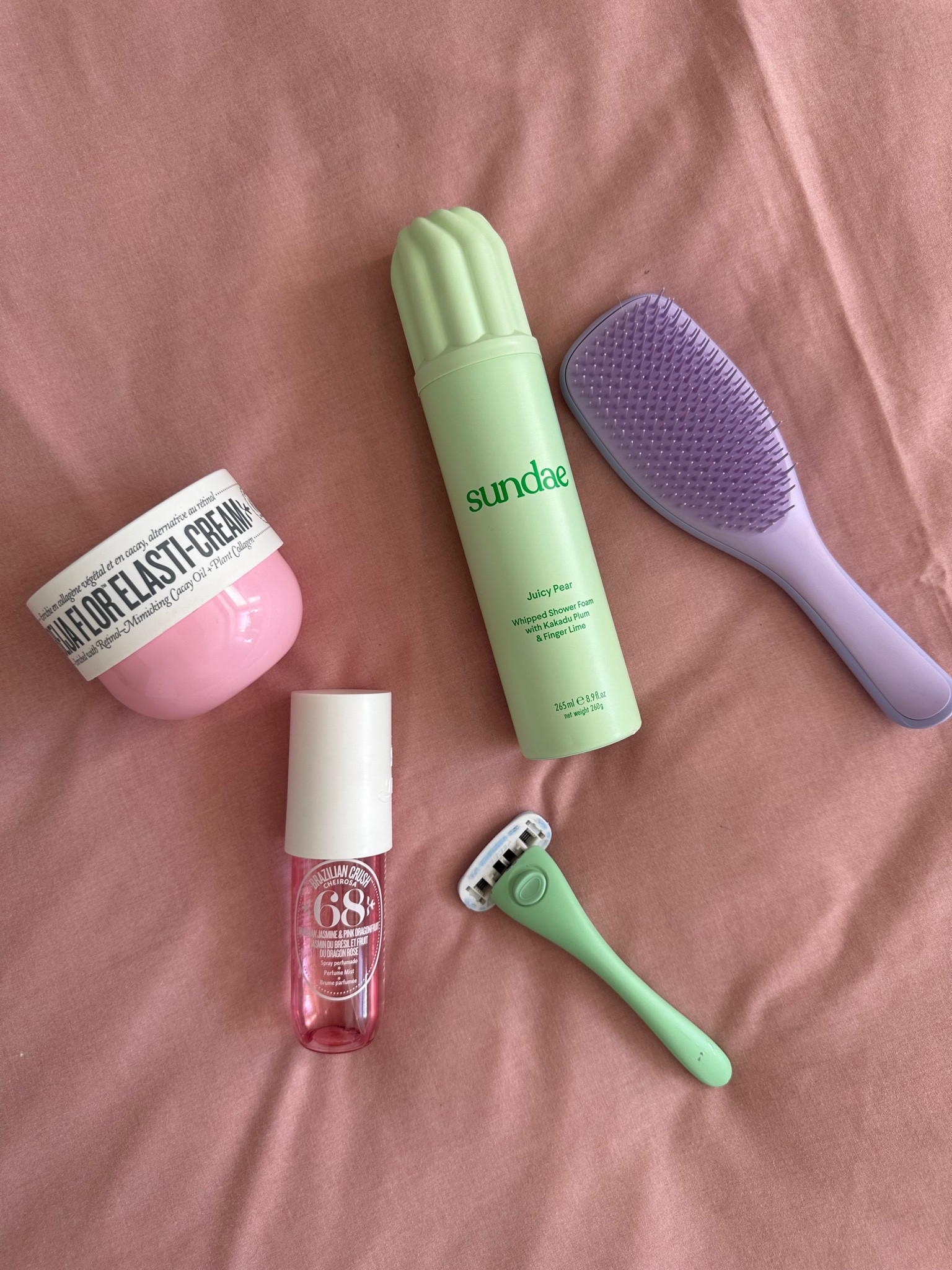 Self care faves, bum bum cream, Sol de Janeiro Brazilian Crush Cheirosa 68 Perfume Mist, tangle teezer brush, estrid razor 

#LTKbeauty #LTKSeasonal #LTKeurope