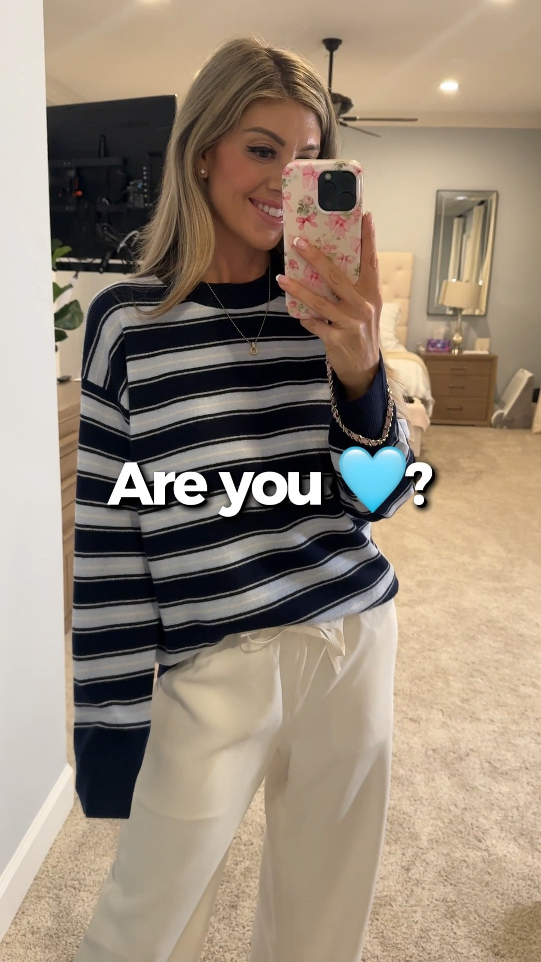 Are you 🩷 or 🩵

Size small

@Aritzia cashmere 

#LTKSpringSale #LTKmomlife #LTKootd