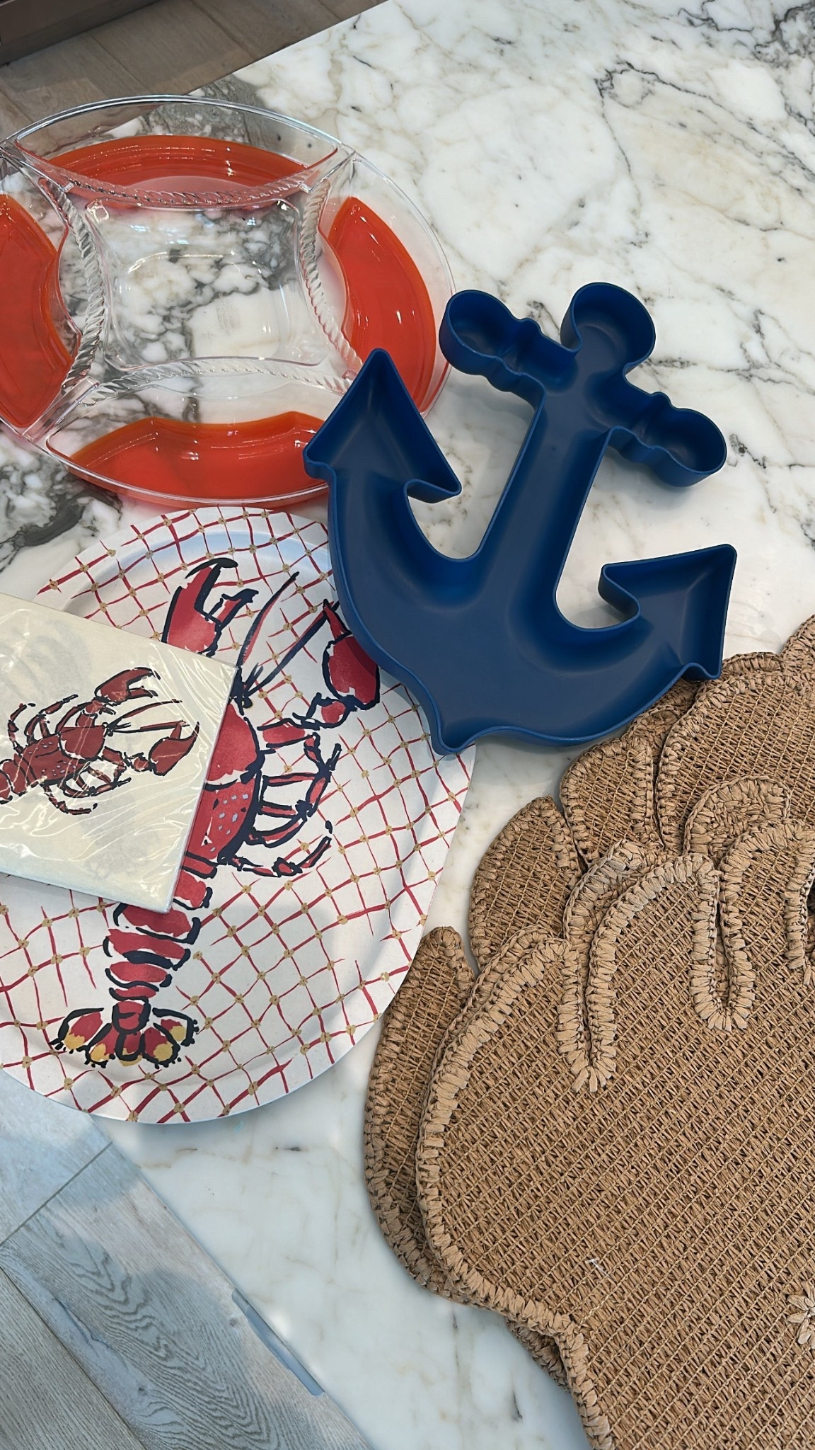 Couldn’t pass up these serving platters for all our outdoor dining this summer! So affordable, everything is under $30 and would make great Mother’s Day gifts (or just treat yourself!) 😉✨ @Target #Target #TargetPartner #ad 