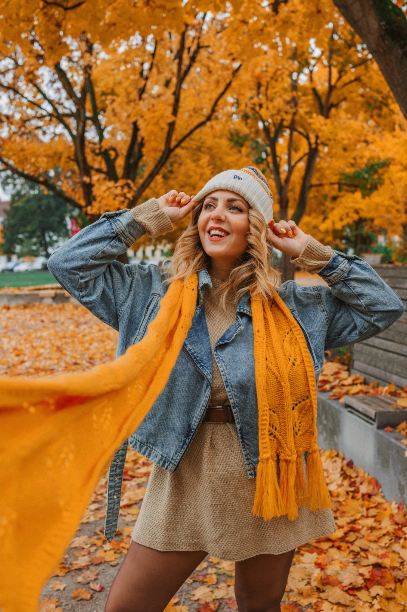 The cutest scarf for fall 🍂 

#LTKdeutschland #LTKeurope #LTKautumn