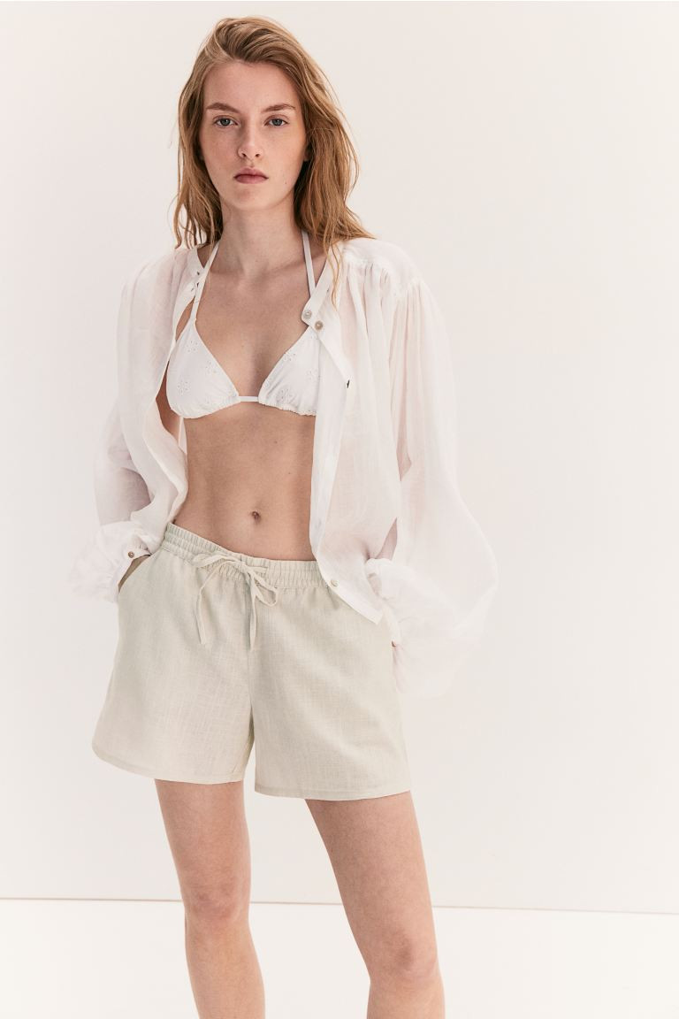 Linen-blend Pull-on Shorts - Regular waist - Short - Light beige - Ladies | H&M US | H&M (US + CA)