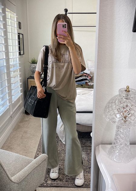 Comfy travel outfit! 💫 These pants from Pink Blush are everything & more. So comfy I’m obsessed!! I’m wearing a size small and I’m 5’9”. 🤎

#LTKstyletip #LTKFind #LTKtravel