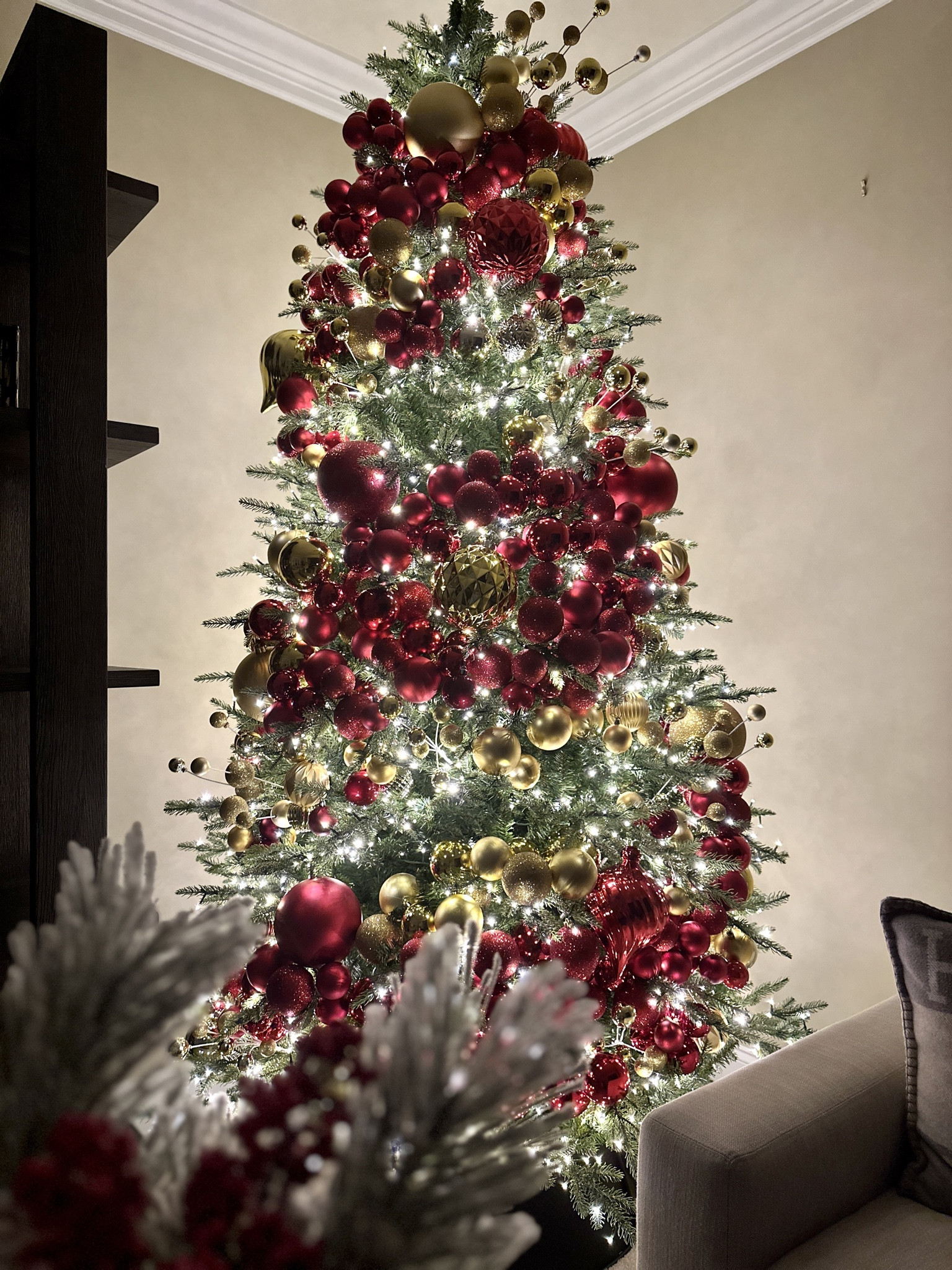 Some stills of my twinkle tree that I loaded with Christmas ornaments to create a Garland style look all with shatterproof balls. Happy with how this turned out 😍

I highly recommend buying more ornaments than you think as this took a lot and I probably could have used more. Additionally, incorporating larger size balls helps to fill in space and add visual interest. 

Christmas tree inspiration // Christmas tree decor // holiday decor // holiday decorating // holiday home // viral faux Christmas tree

#LTKHoliday #LTKhome #LTKSeasonal