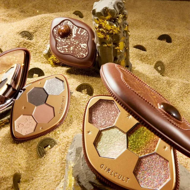 GIRLCULT - Gold Rush Series Vision Eyeshadow Palette - 2 Types | YesStyle Global